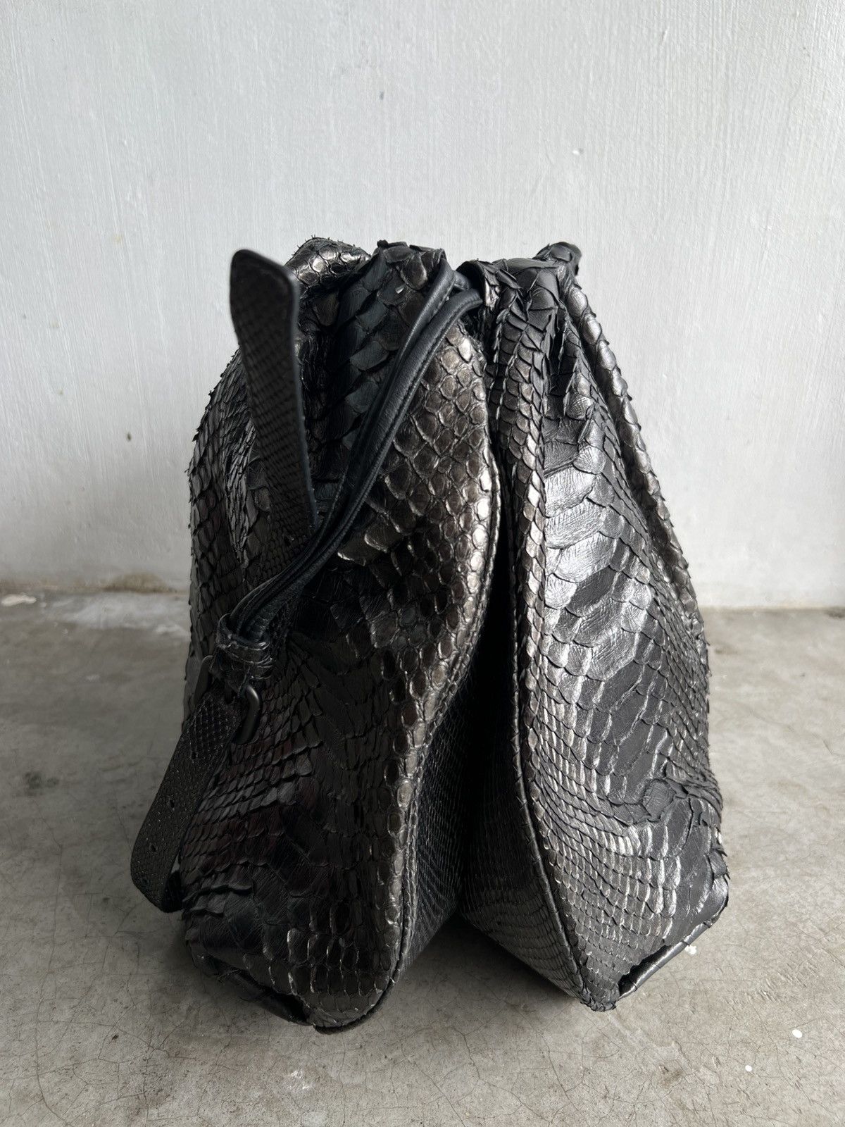 Bottega Veneta Bottega Veneta - F/08 Limited Edition Python Leather Bag Size ONE SIZE - 4 Thumbnail
