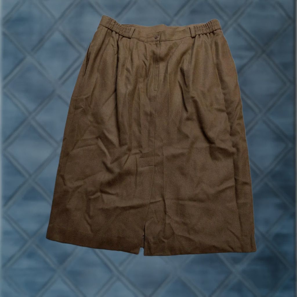 Vintage Requirements Skirt Womens 18 Brown Wool Knee Length Fully Lined Classic Career Wear Womens Size 40" / US 18 - 1 Thumbnail