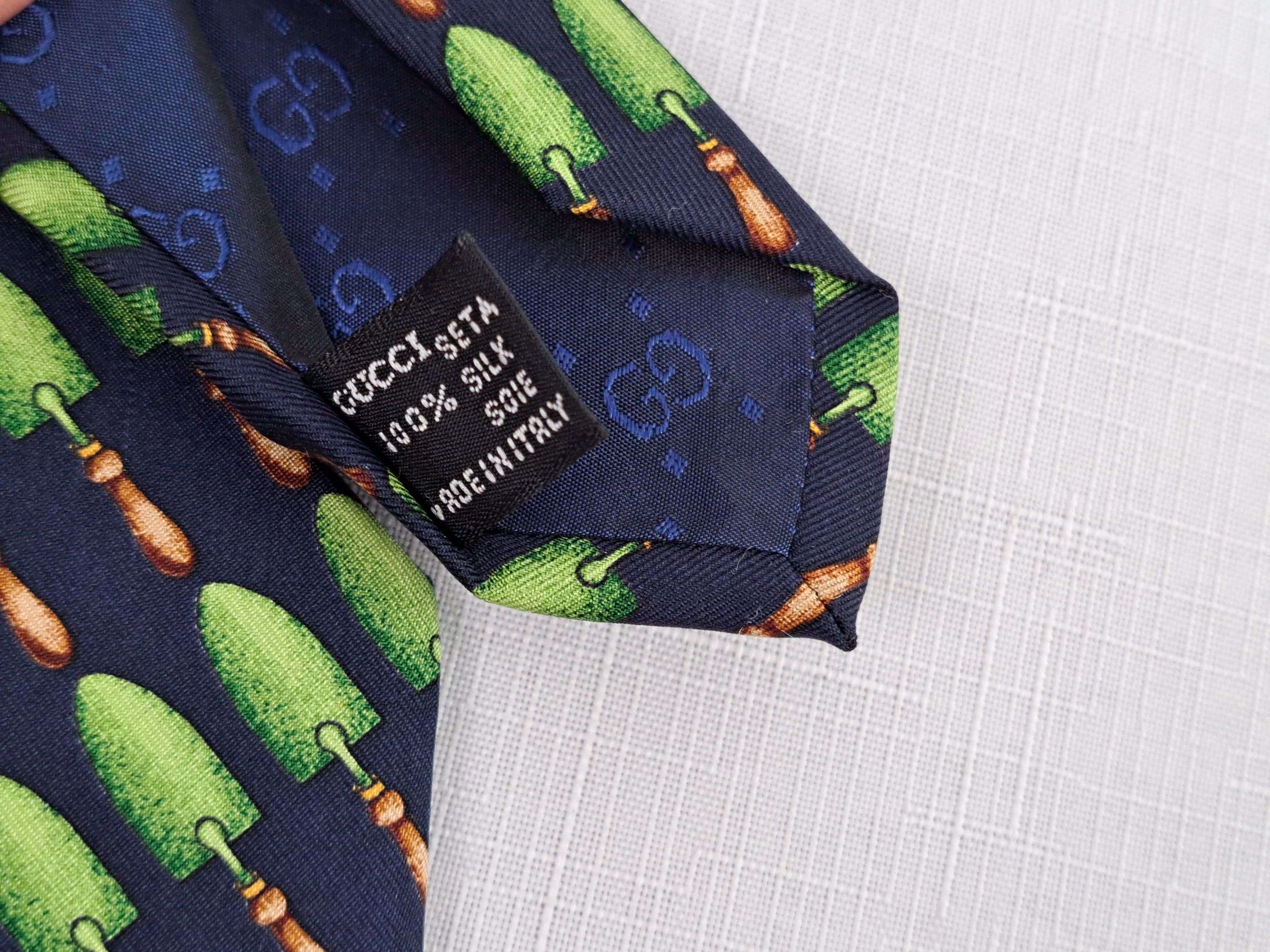 Gucci GUCCI dark blue printed silk tie. Made in Italy. Size ONE SIZE - 10 Thumbnail