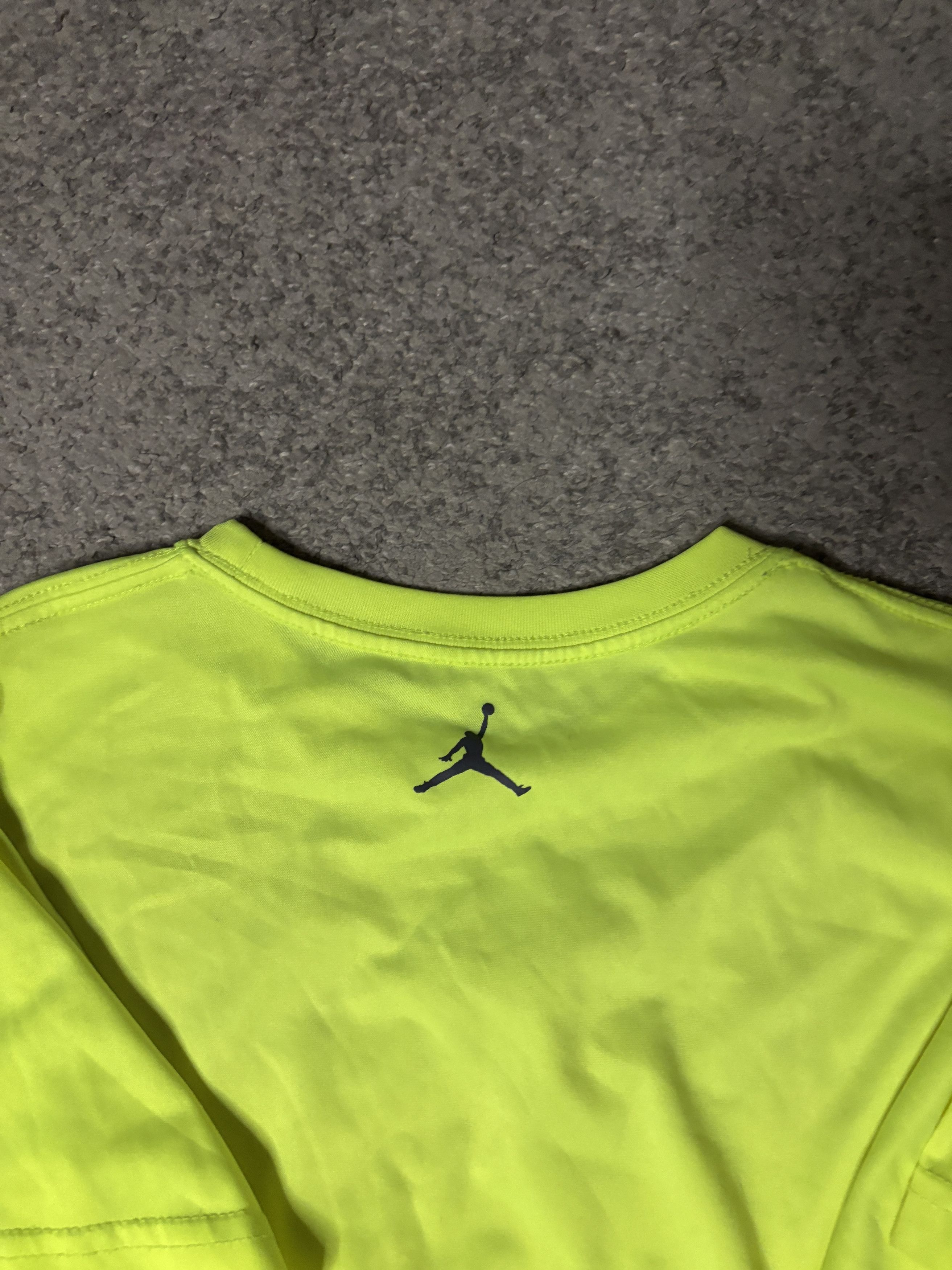 Nike Kids Size XL Air Jordan Training Tee Size US XXS / EU 40 - 3 Thumbnail