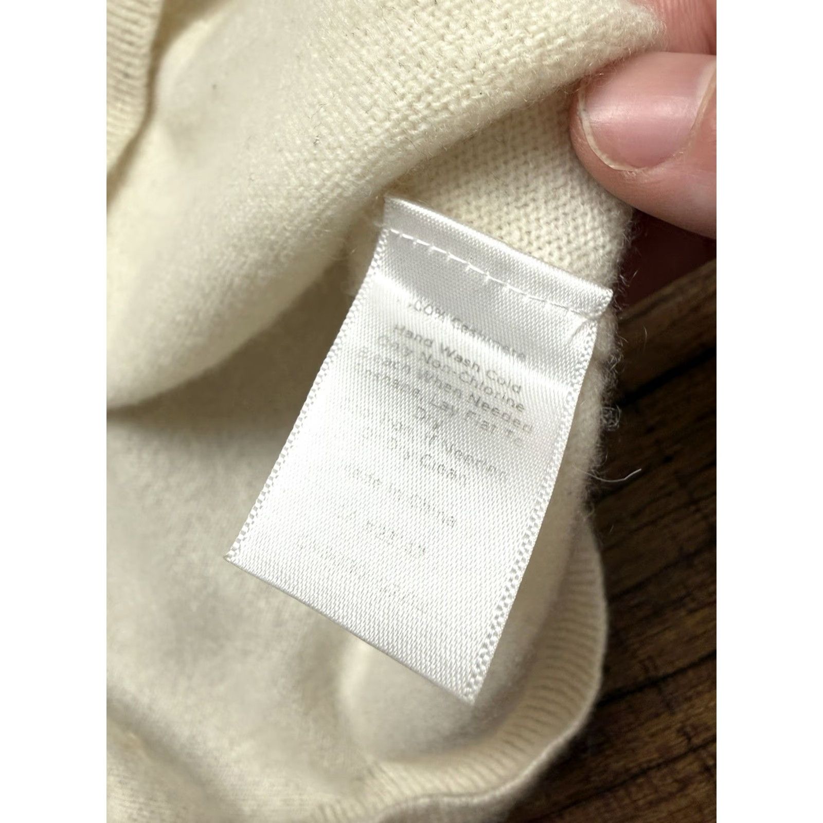 Talbots TALBOTS 100% Cashmere Turtleneck Sweater Cream XL Women’s Knit Pullover Long Sleeve Size XL / US 12-14 / IT 48-50 - 5 Thumbnail