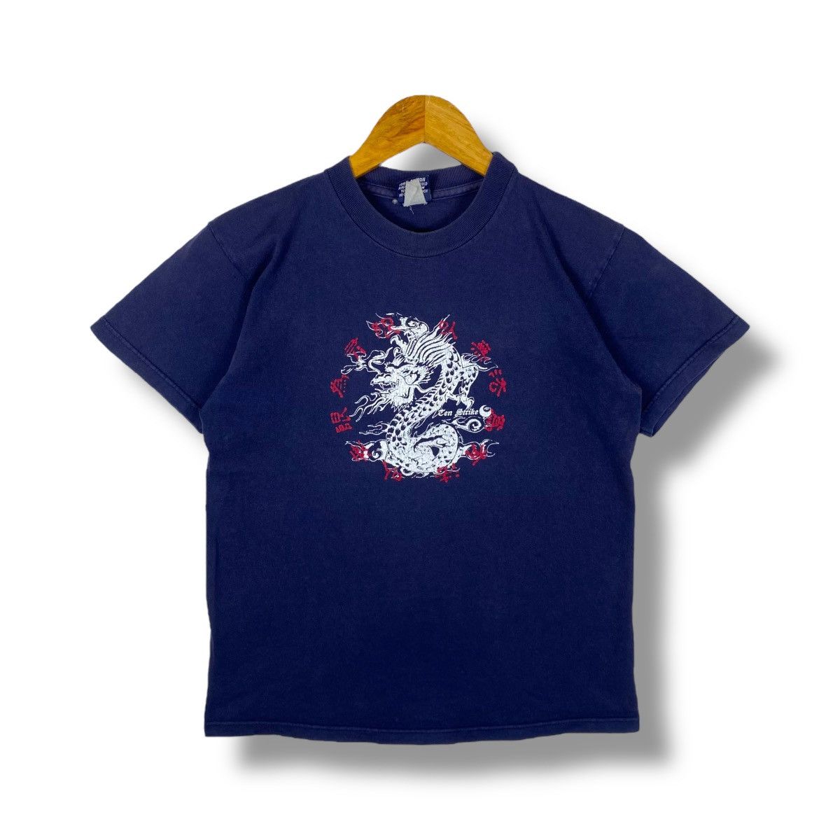 Vintage Vintage 00's TEN STRIKE Dragon Graphic Modern Streetwear Tee Size US S / EU 44-46 / 1 - 1 Thumbnail