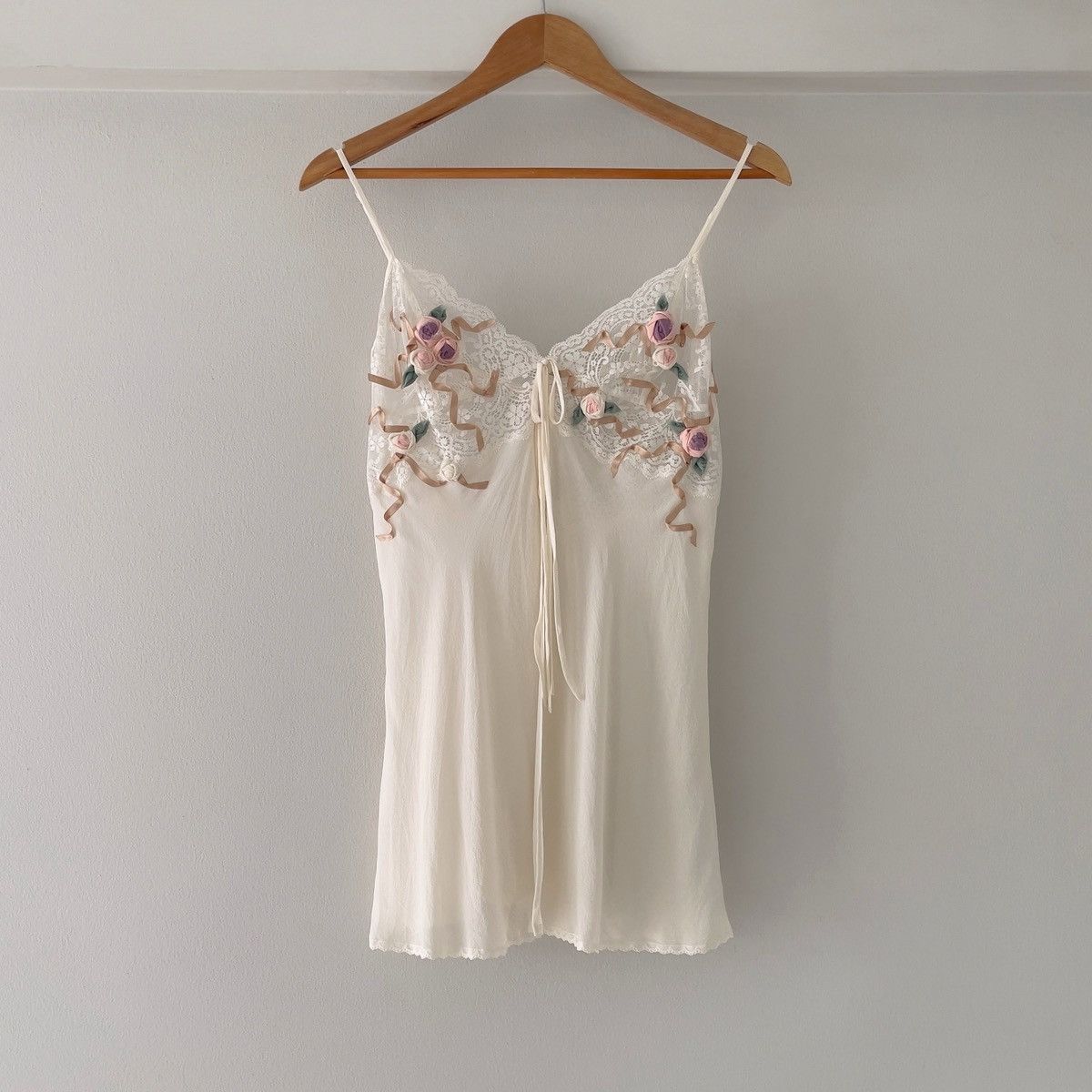 Victoria's Secret Victoria’s Secret Ivory Silk Chiffon Camisole (M) Size M / US 6-8 / IT 42-44 - 13 Thumbnail
