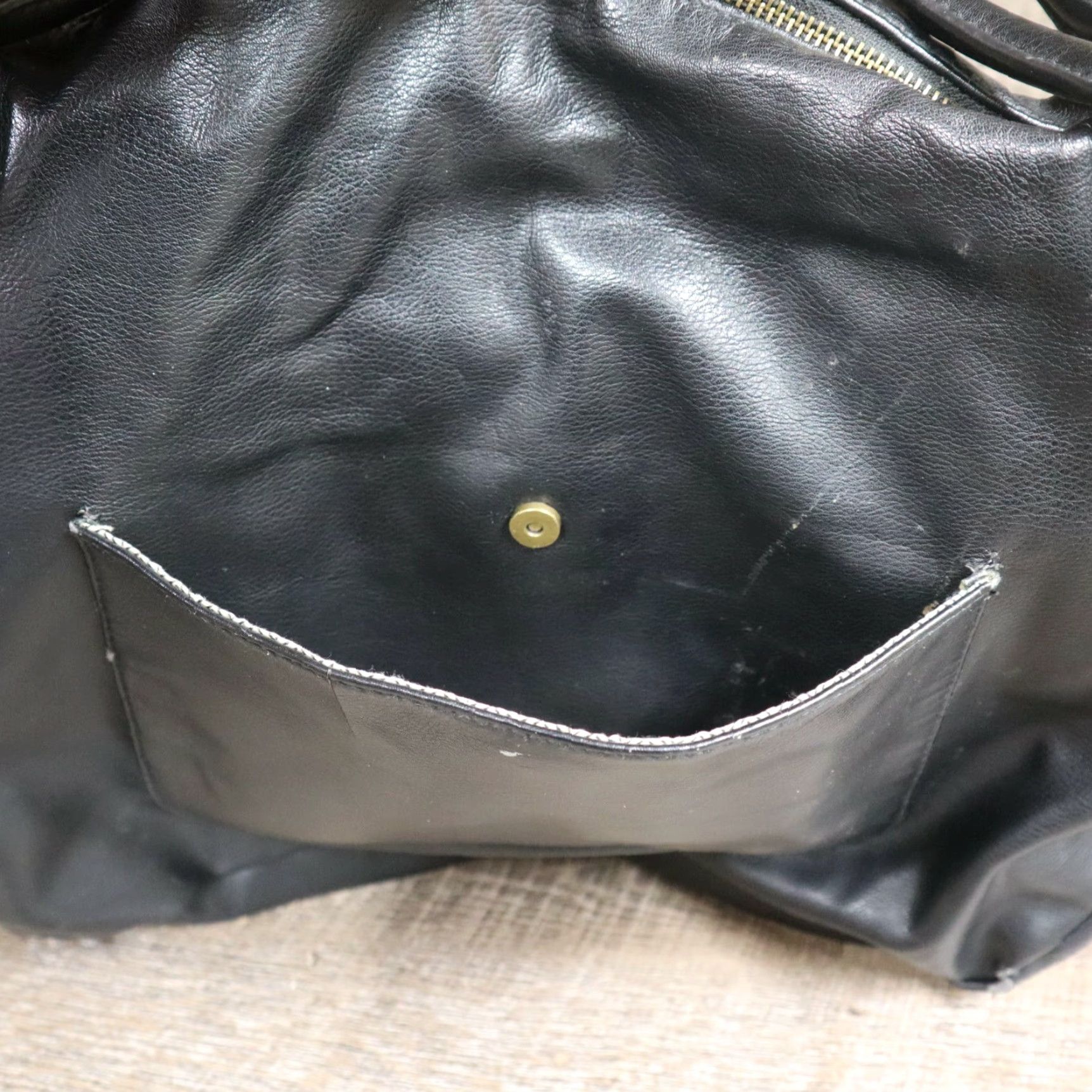 Steve Madden Steve Madden Black Flex Leather Zip Hobo Flap Tote Shoulder Bag Purse Size ONE SIZE - 6 Thumbnail