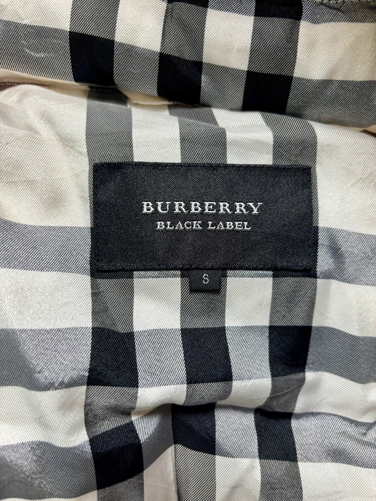 Burberry Burberry puffer fur jacket black label pink made in Japan Size US S / EU 44-46 / 1 - 2 Thumbnail