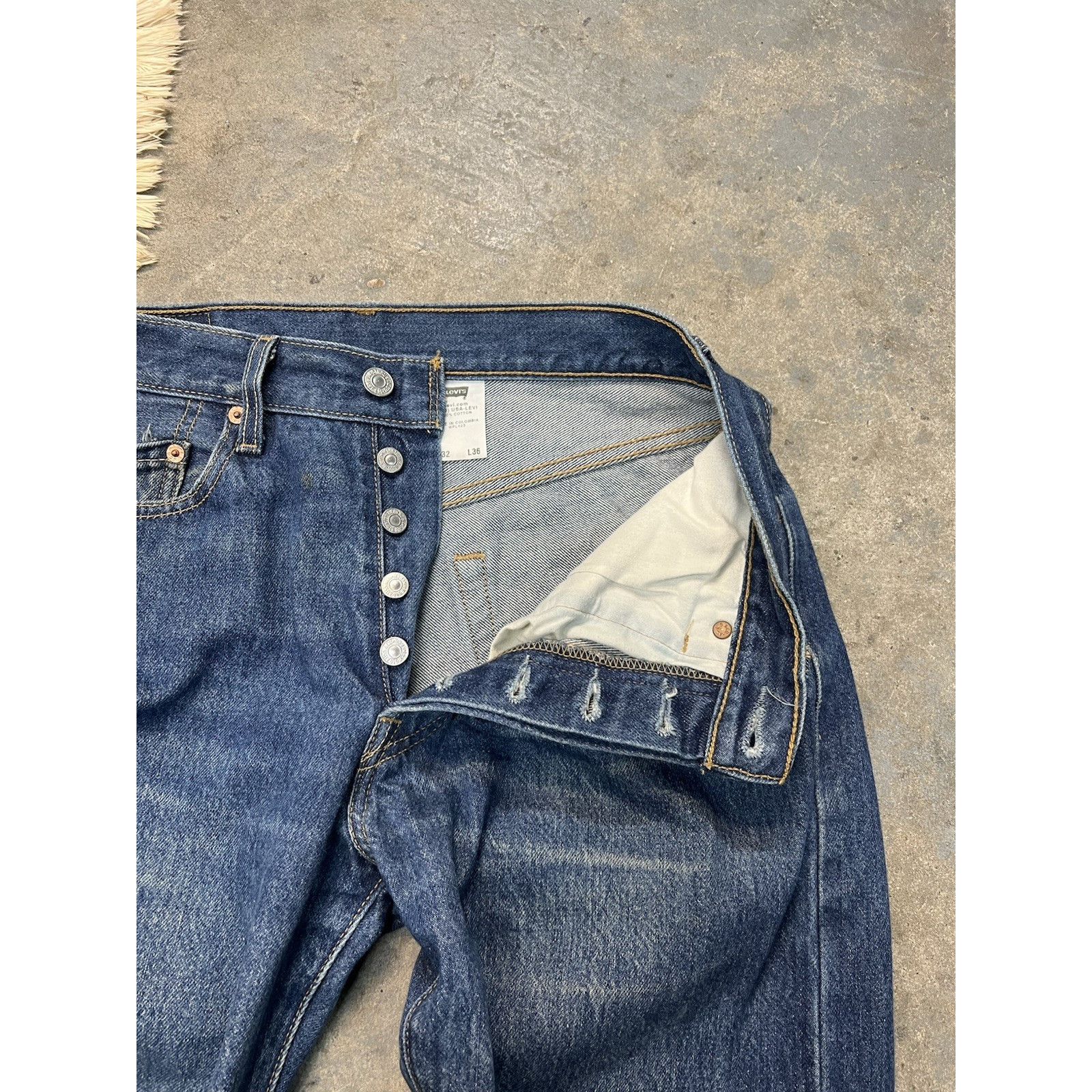 Levi's Levis 501 XX Vintage 2003 Jeans Dark Wash Fade Men’s 31x32.5 Size US 31 - 4 Thumbnail