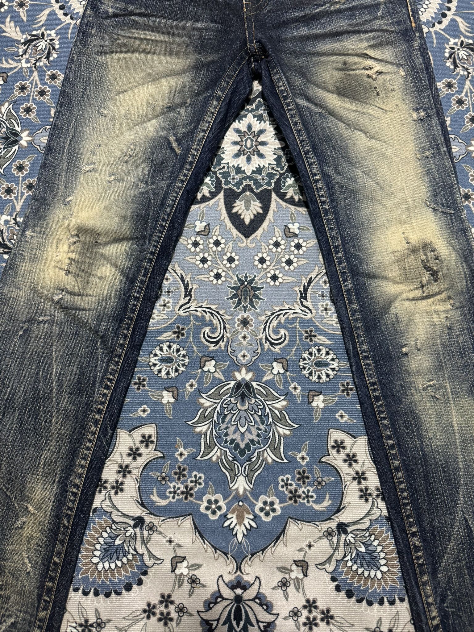 Japanese Brand × Seditionaries Cloud 77 Distressed Skull Patches Jeans Size US 29 - 7 Thumbnail