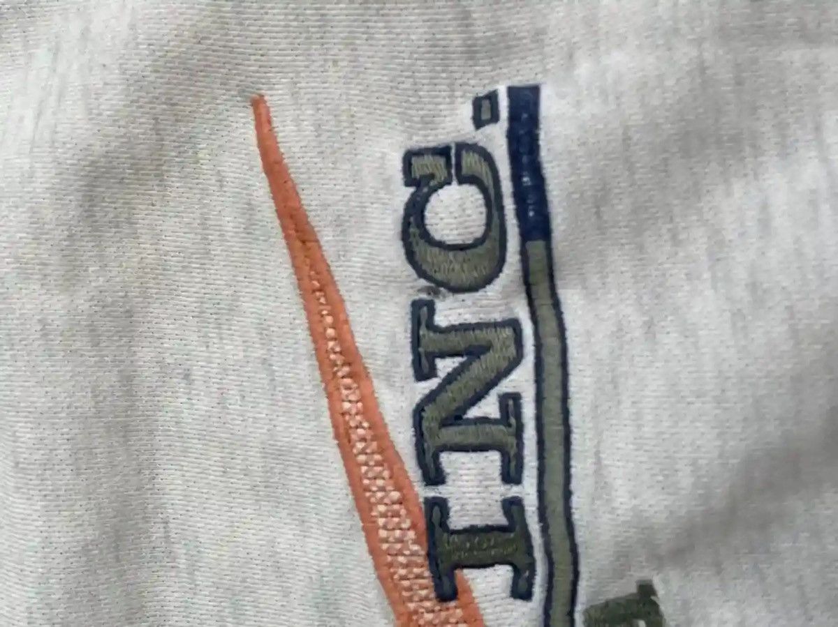 Nike Vintage 90s nike big embroidered sweatshirt nike swoosh usa Size US L / EU 52-54 / 3 - 8 Thumbnail
