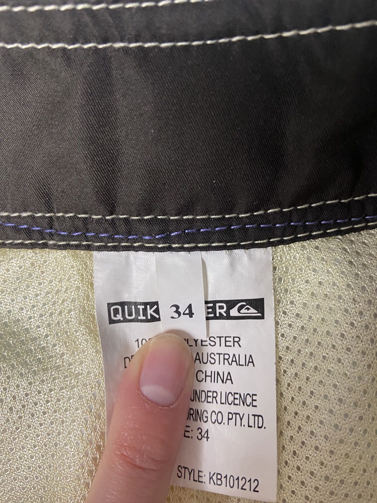 Quiksilver Vintage Quiksilver Argyle Boardshorts Size US 34 / EU 50 - 4 Thumbnail