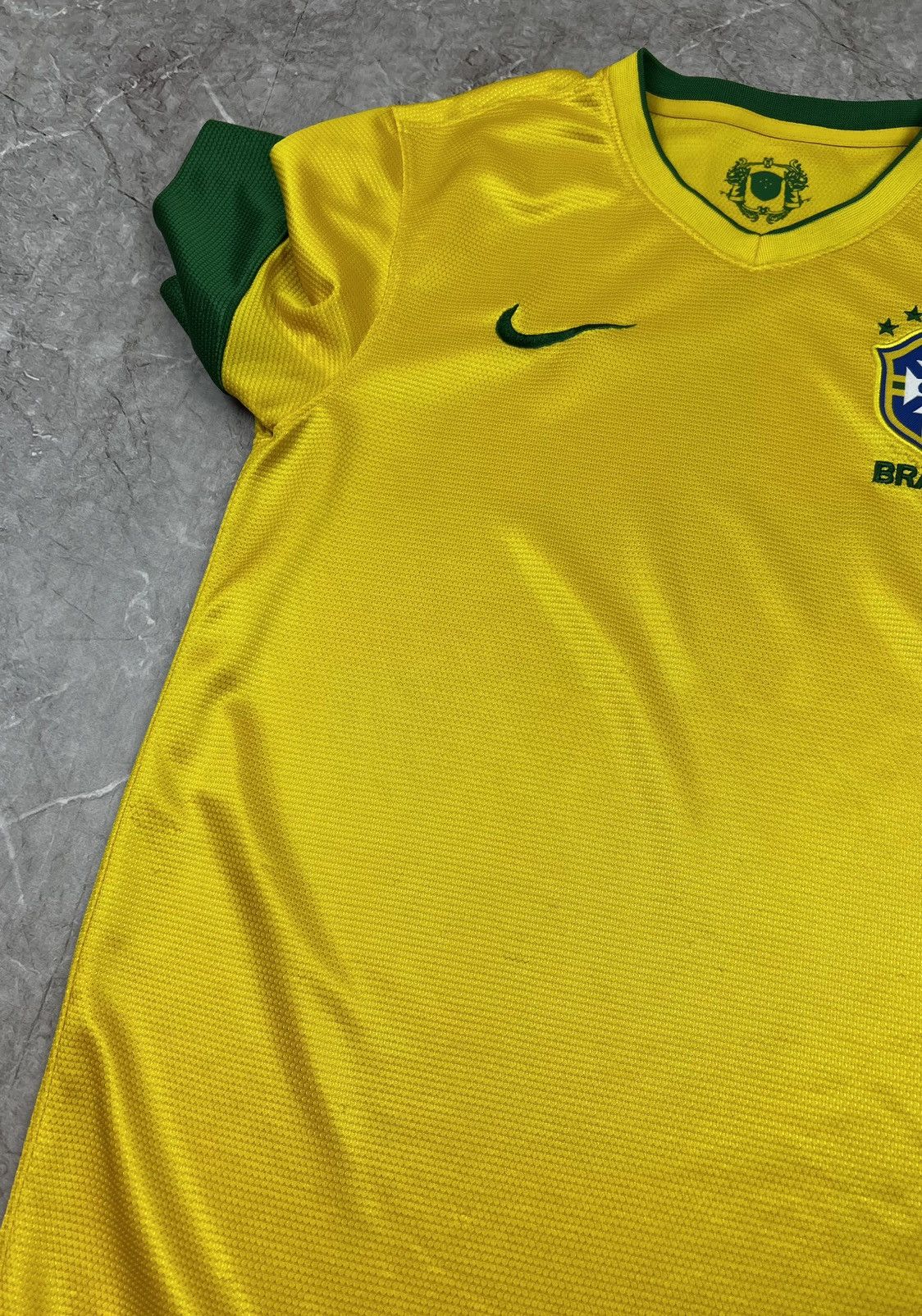 Nike Nike Brasil Soccer Jersey Tee T Shirt Size US S / EU 44-46 / 1 - 12 Thumbnail