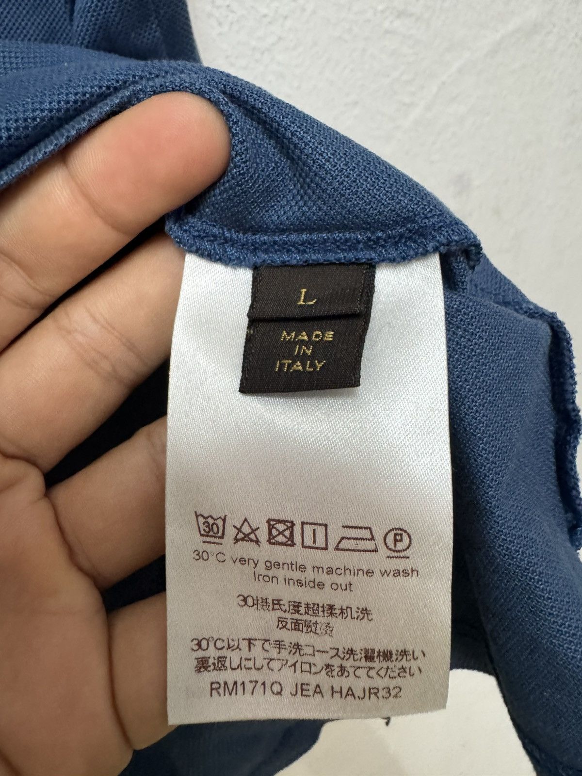 Louis Vuitton Louis Vuitton Polo Embroidered Logo ‘LV’ shirt Size US L / EU 52-54 / 3 - 6 Thumbnail
