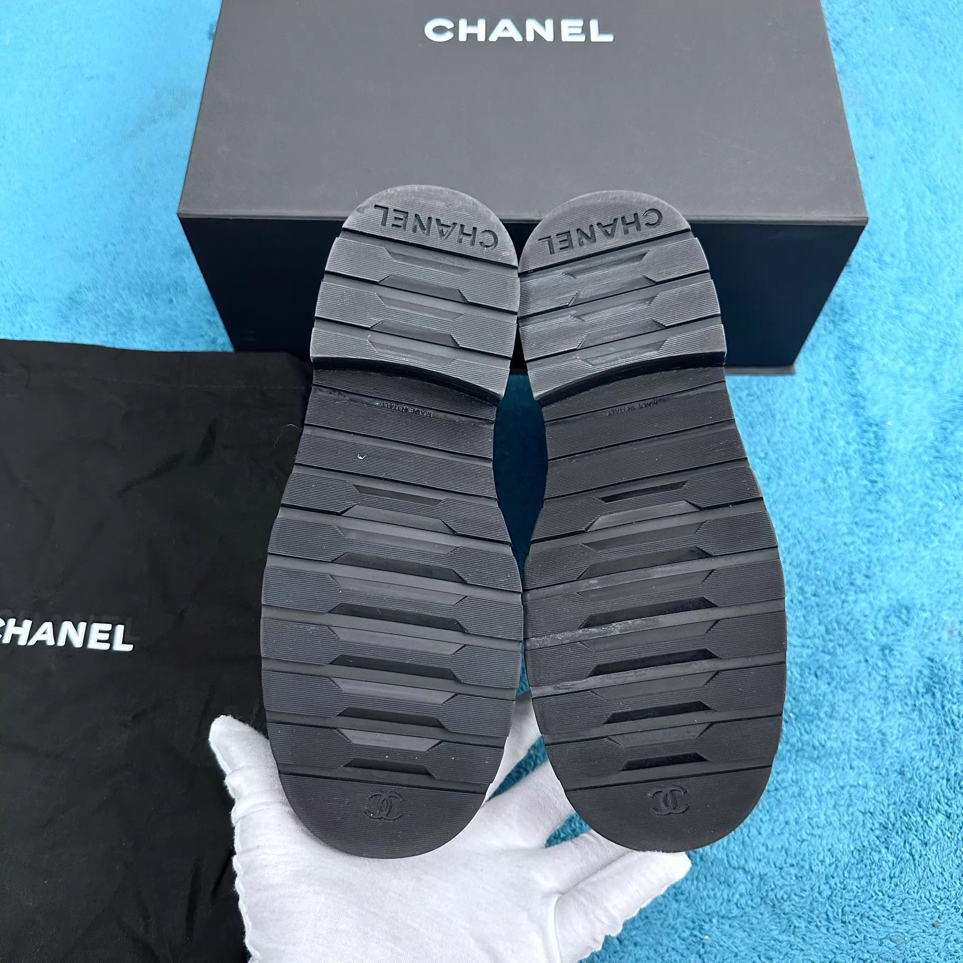 Chanel Chanel Quilted Leather Lace-up Boots Black 35.5 Size US 5 / IT 35 - 5 Thumbnail