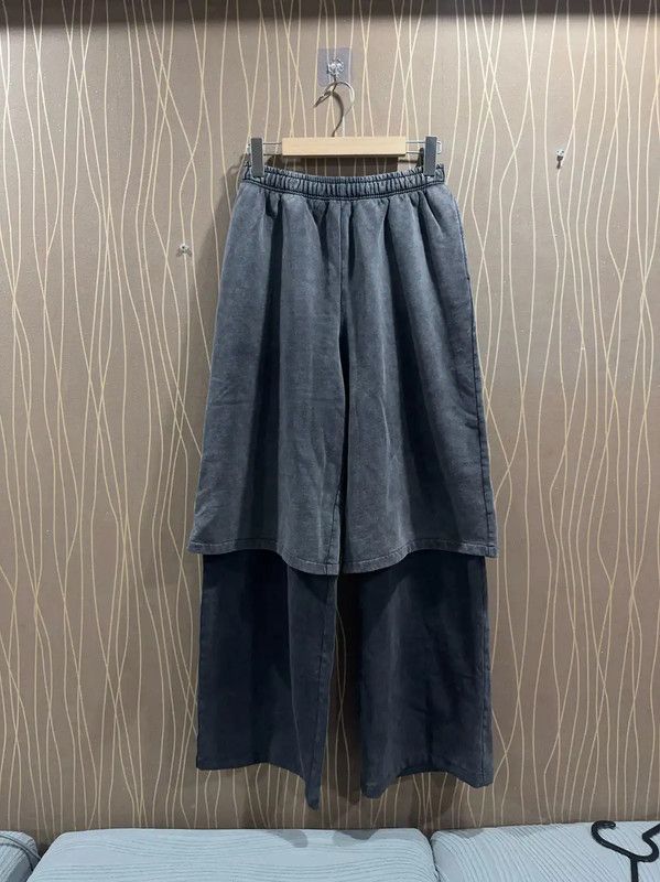 Acne Studios Acne Studios Women's Casual Pants in Deep Gray Size 22" - 1 Thumbnail