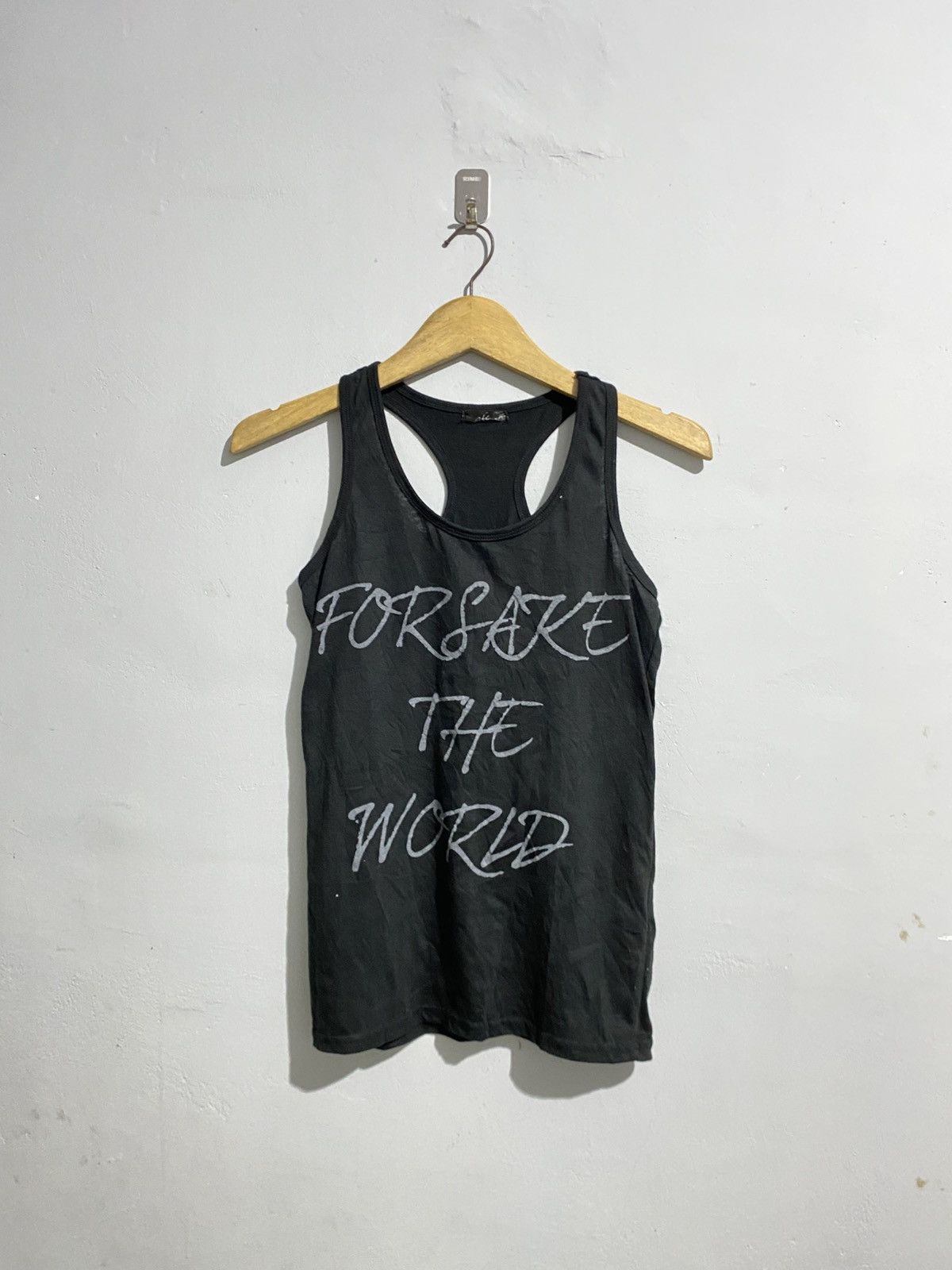Japanese for take the world tanktop