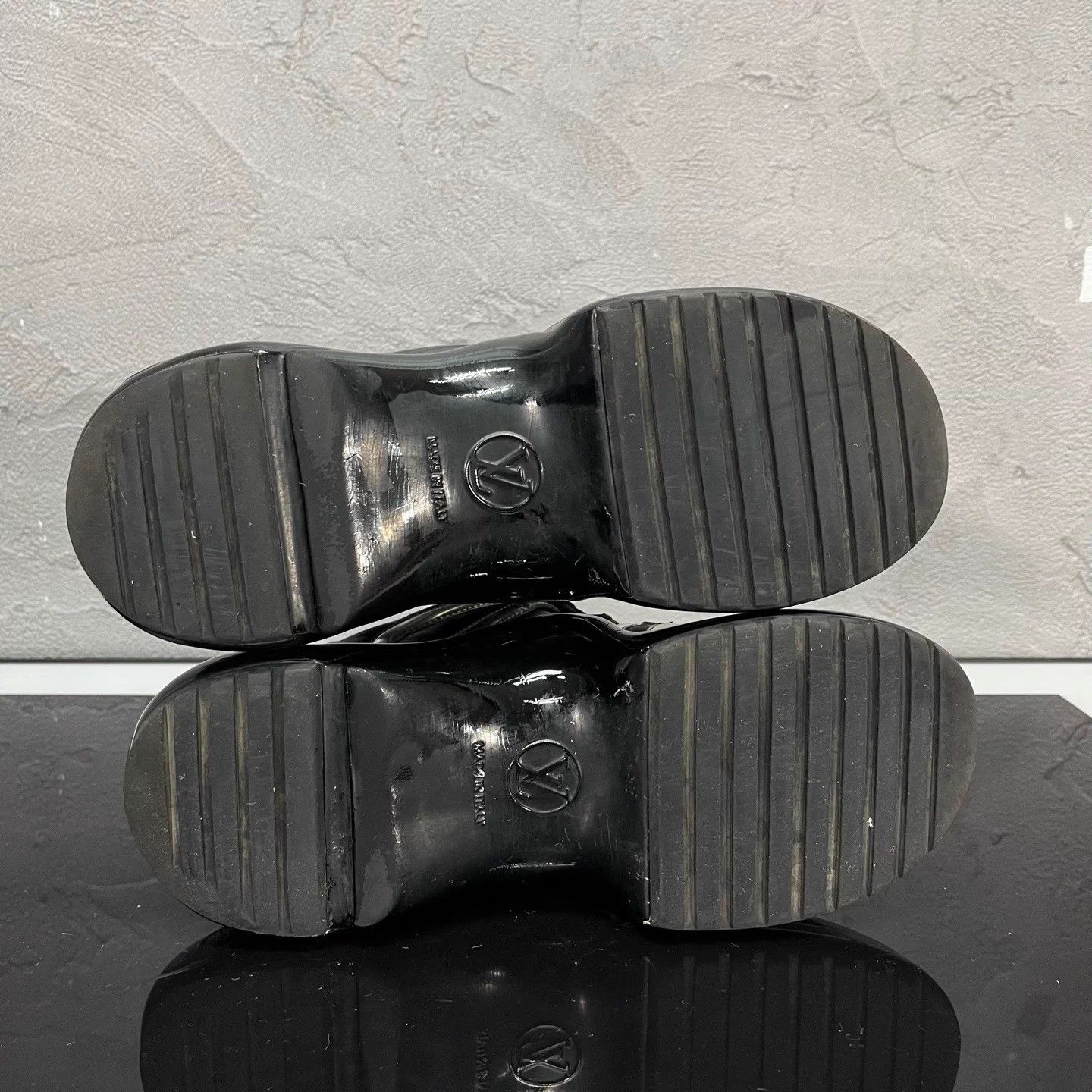 Louis Vuitton LV Archlight Black Silver Dad Sneakers 36.5 Size US 5.5 / IT 35.5 - 8 Thumbnail