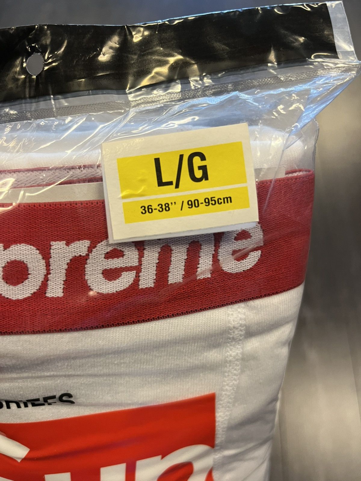 Hanes × Supreme Supreme Hanes Boxer Briefs Large Size 34 - 3 Thumbnail
