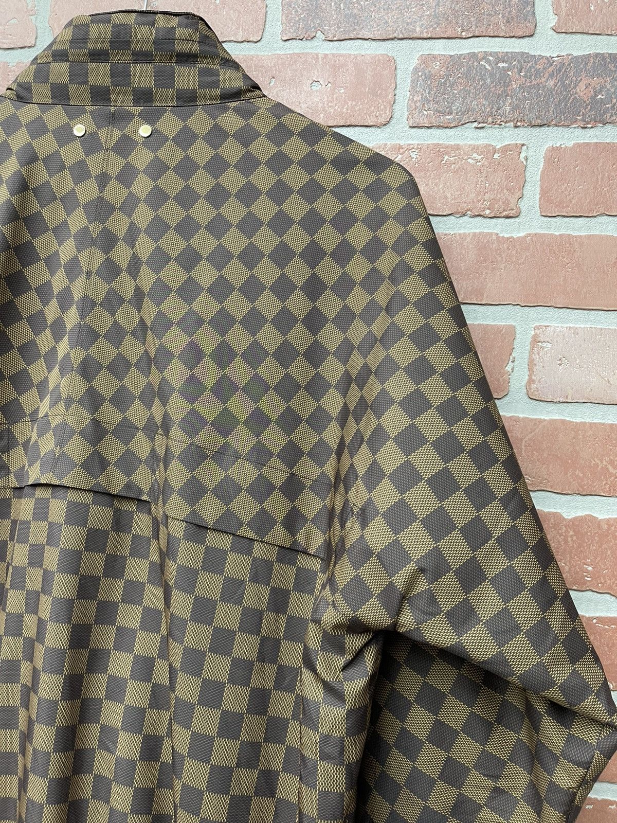 Louis Vuitton Size L/56LV - Louis Vuitton Reversible Windbreaker Size US L / EU 52-54 / 3 - 7 Thumbnail