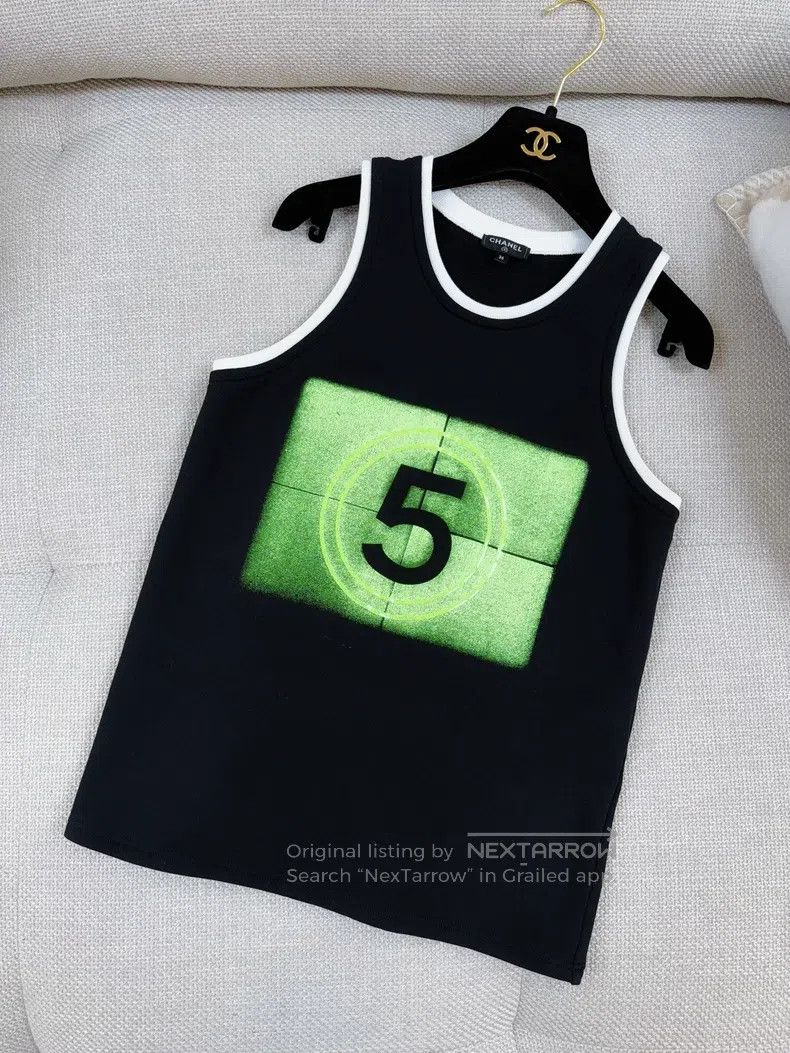 Chanel Chanel 21S spring and summer show black and green number 5 Size XS / US 0-2 / IT 36-38 - 1 Thumbnail