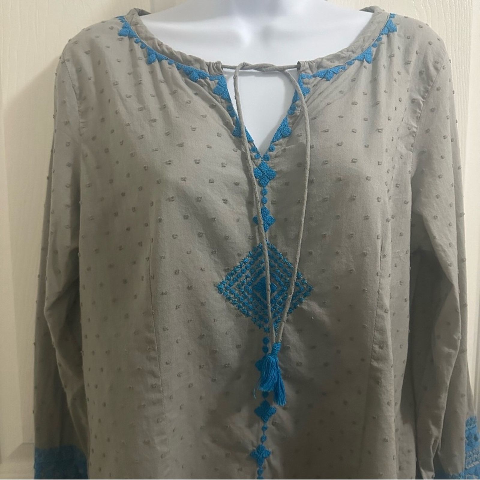 Other RUNGOLEE Gray Textured Blue Embroidered Accent Blouse Small Size S / US 4 / IT 40 - 5 Thumbnail