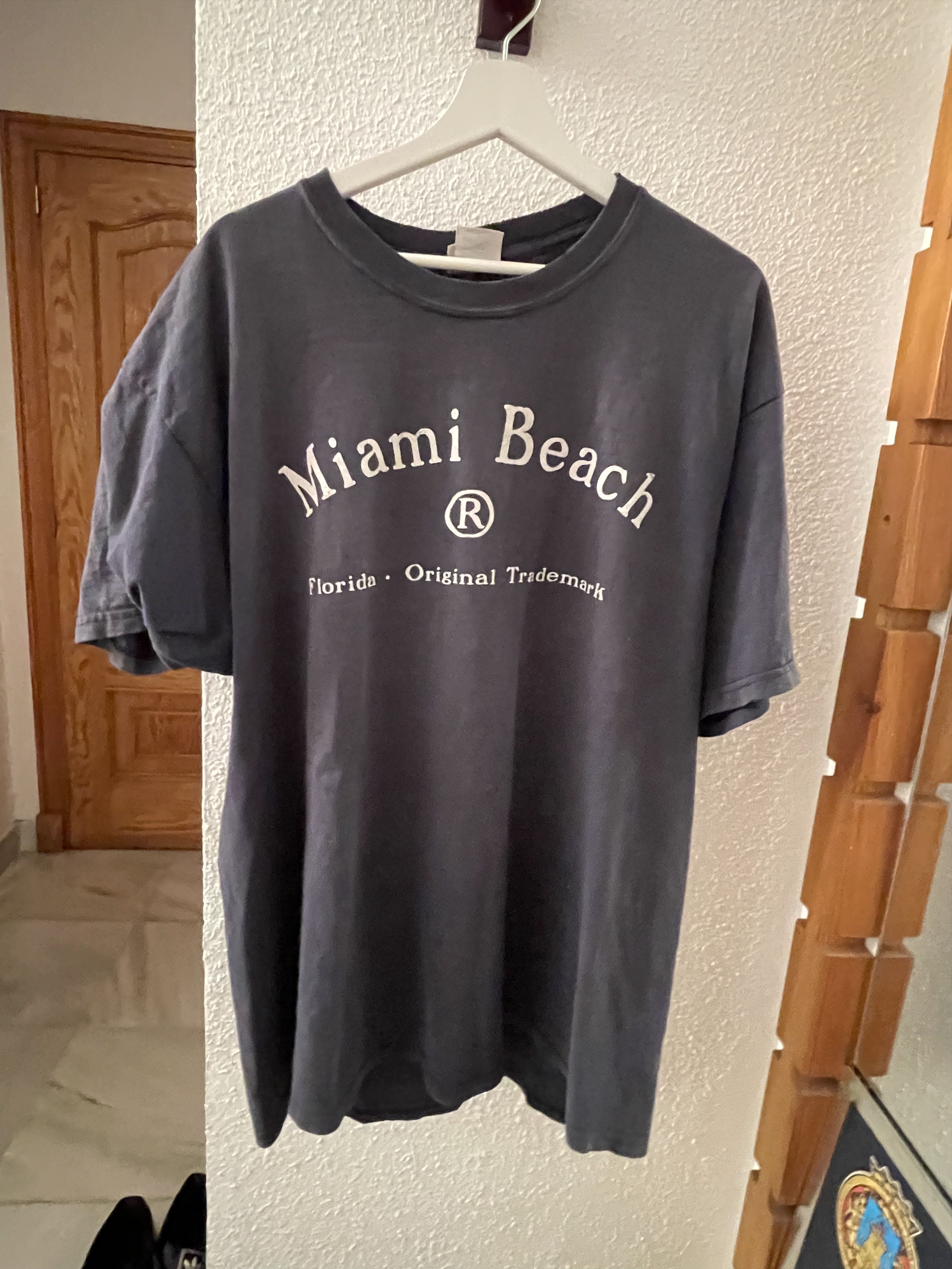 Vintage 90s Vintage Miami Beach Classic Tee Size US XL / EU 56 / 4 - 5 Thumbnail