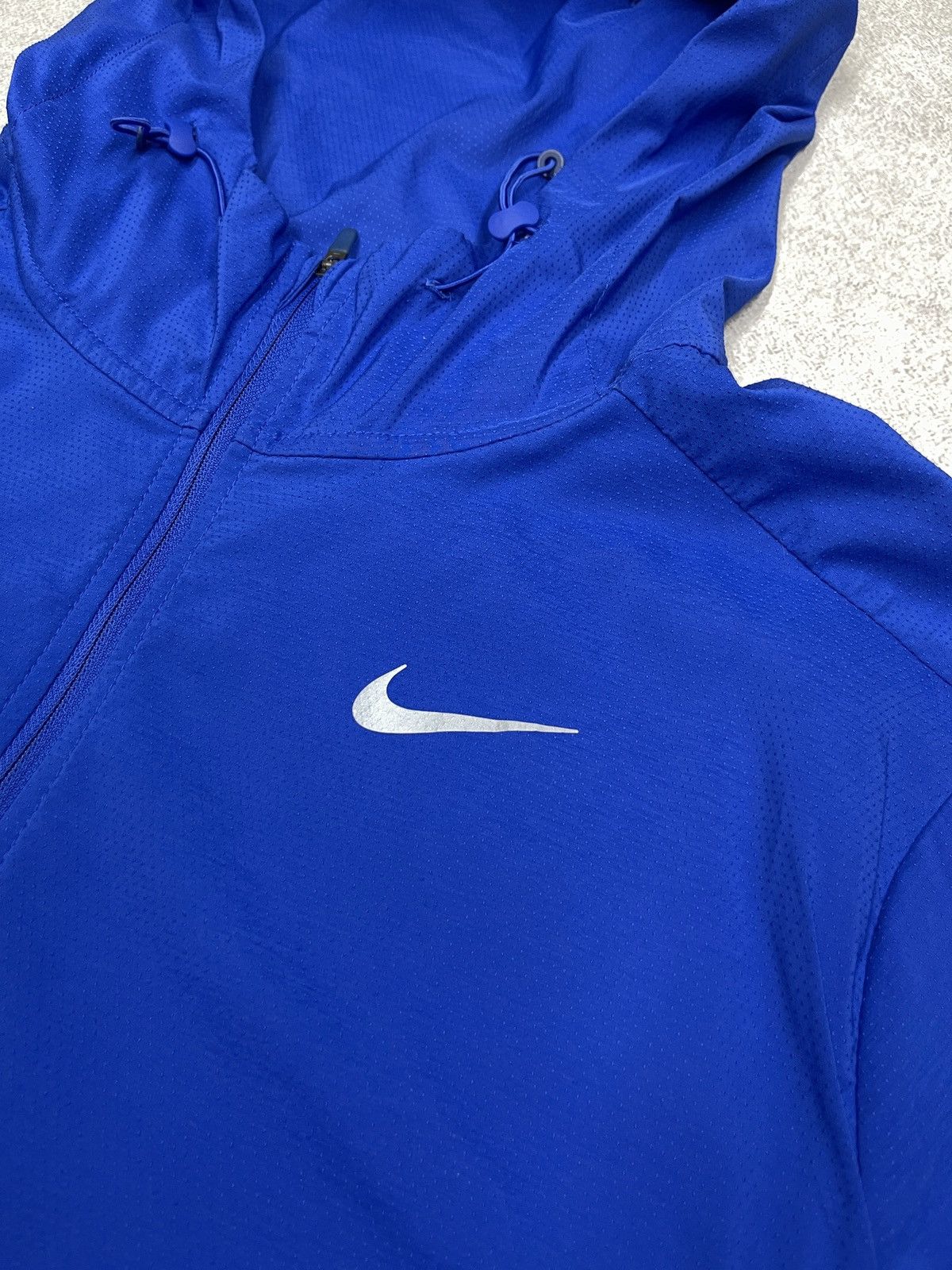 Nike Mens Nike Running Windrunner Hooded Jacket Blue Navy Size US S / EU 44-46 / 1 - 5 Thumbnail
