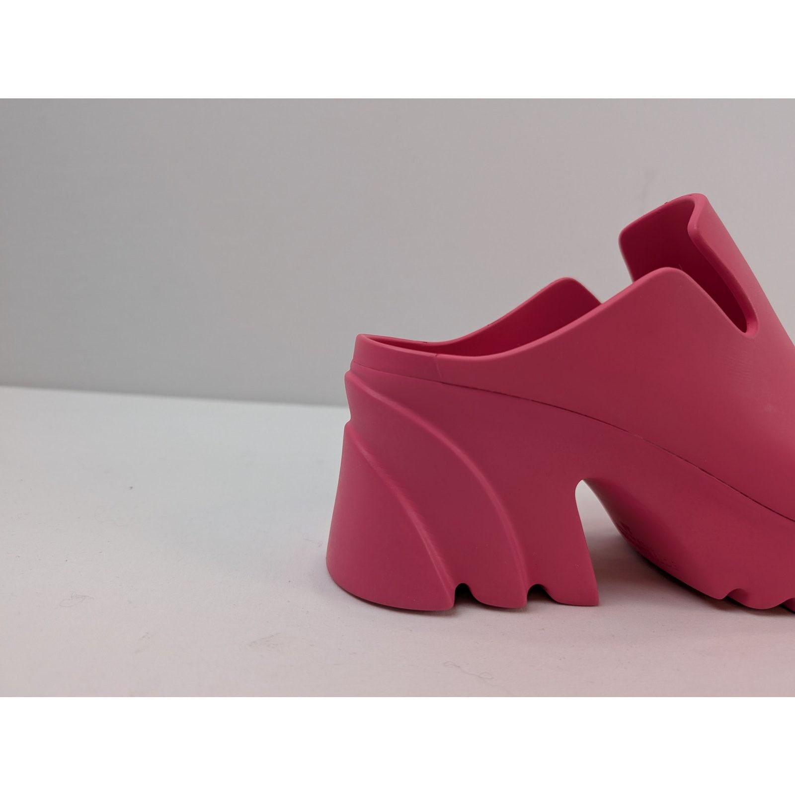 Bottega Veneta o1rshd1 Gel Rubber Flash Pump in Cranberry Size US 9 / IT 39 - 4 Thumbnail