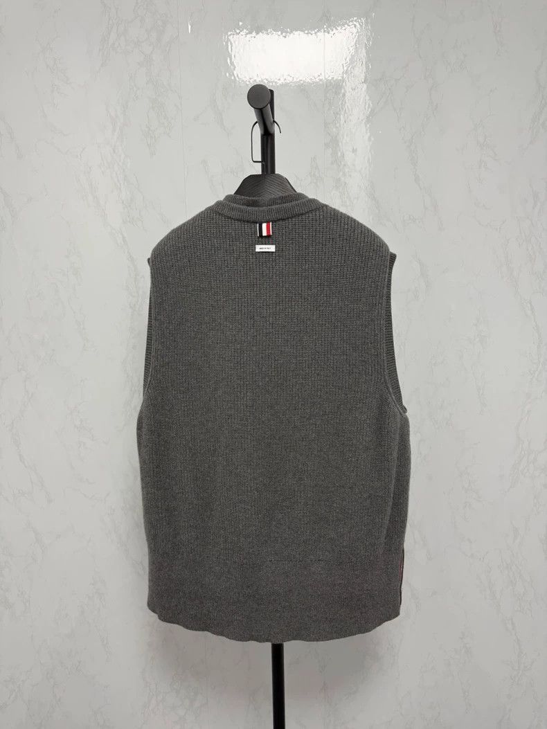 Thom Browne Thom Browne size5 Double-faced four-barrel vest down jacket Size US XXL / EU 58 / 5 - 3 Thumbnail