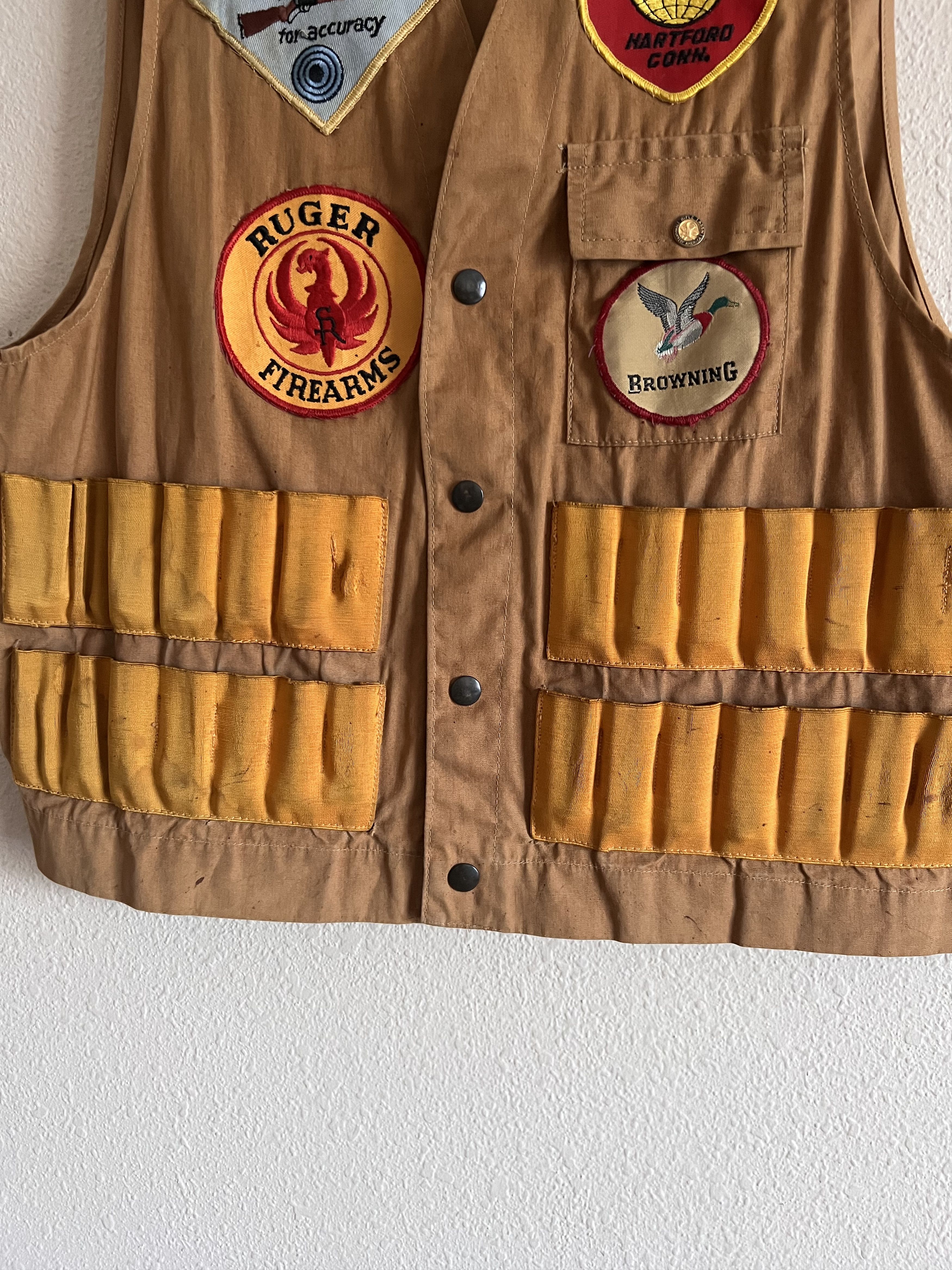 Vintage Vintage 80s Hunting Vest with Patches and Pins Size US L / EU 52-54 / 3 - 4 Thumbnail