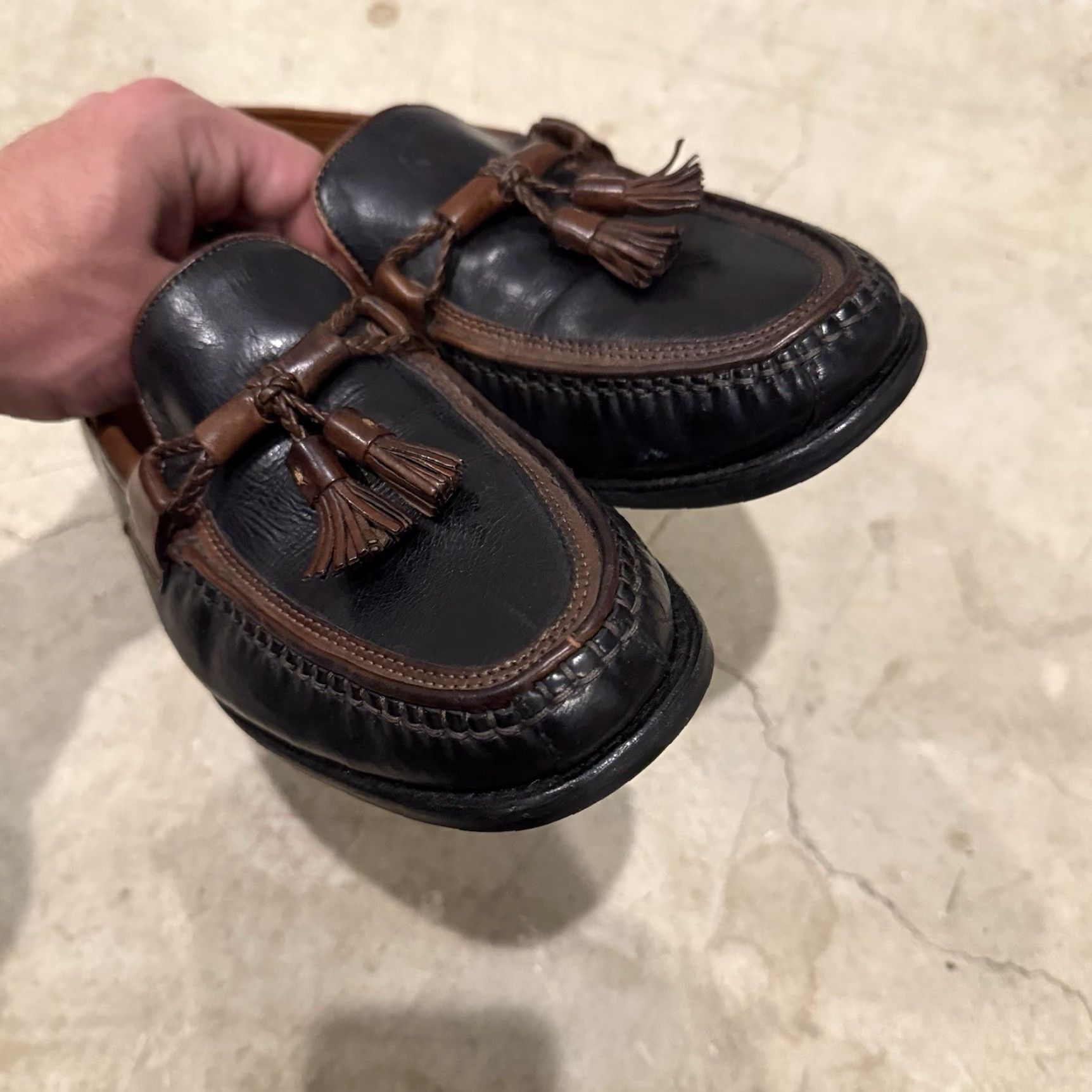 Johnston & Murphy Johnston & Murphy Aragon II Kiltie Tassel Loafers Black/Antique 8.5 M Mens Leather Slip On Loafer Size US 9 / EU 42 - 6 Thumbnail