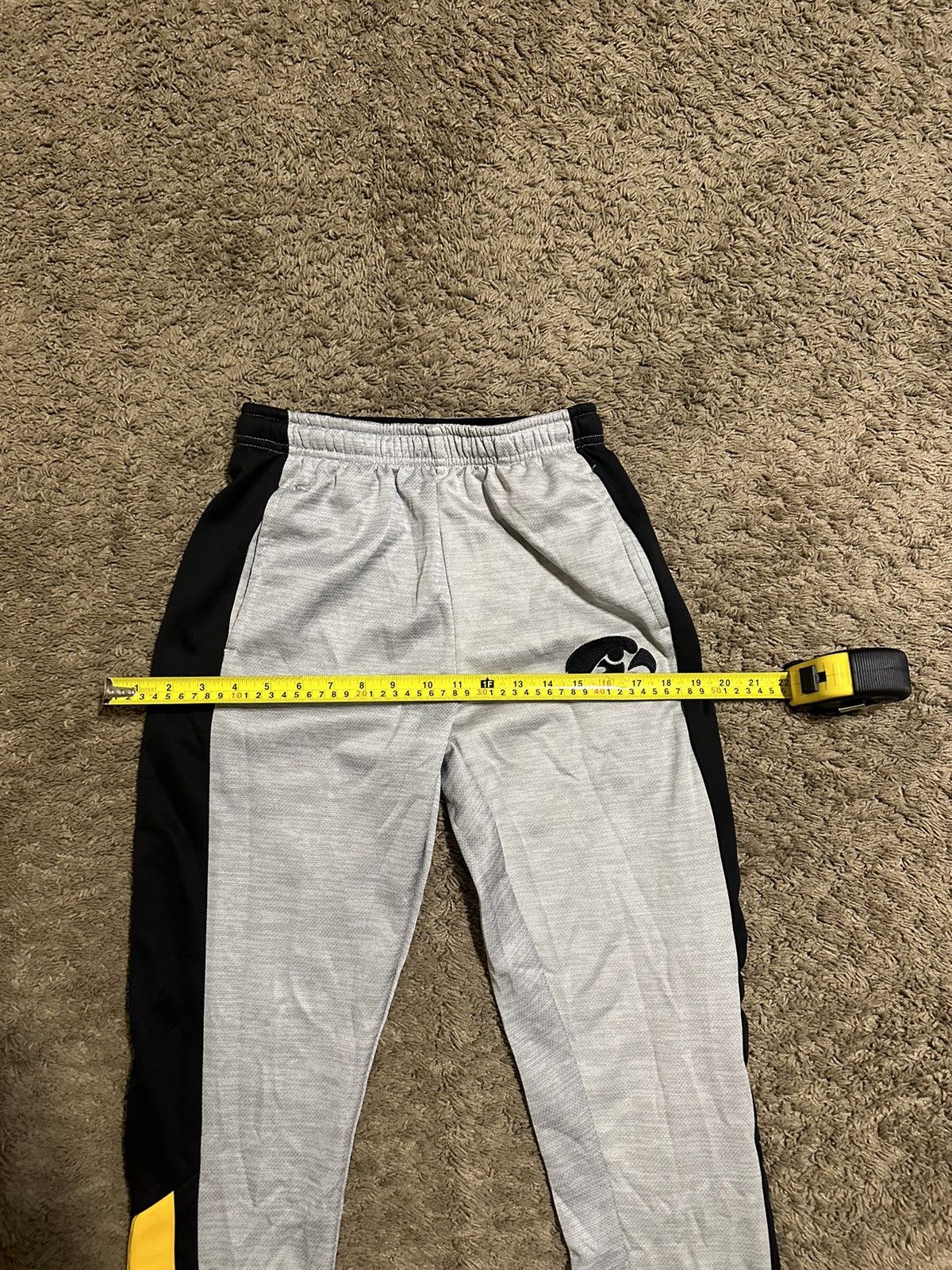 NCAA × Vintage Vintage NCAA Iowa Hawkeyes University pants 00s size small Size US 32 / EU 48 - 5 Thumbnail