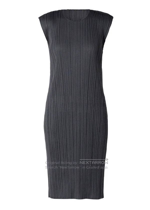 Issey Miyake Issey Miyake Pleated Dress Size XL / US 12-14 / IT 48-50 - 1 Thumbnail