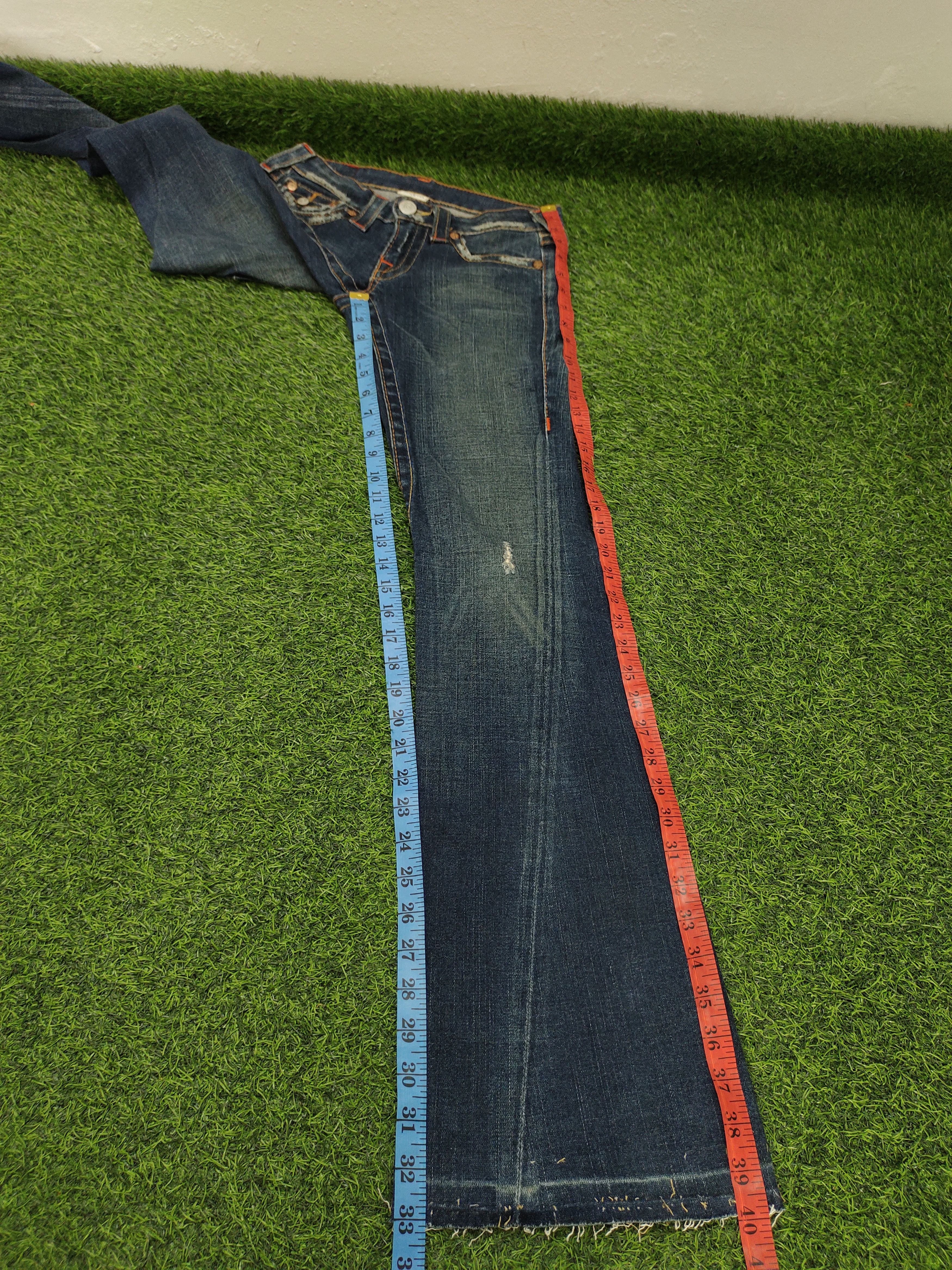 True Religion Flare Jeans True Religion Distress Low Rise Denim Bootcut Size 26" / US 2 / IT 38 - 18 Thumbnail