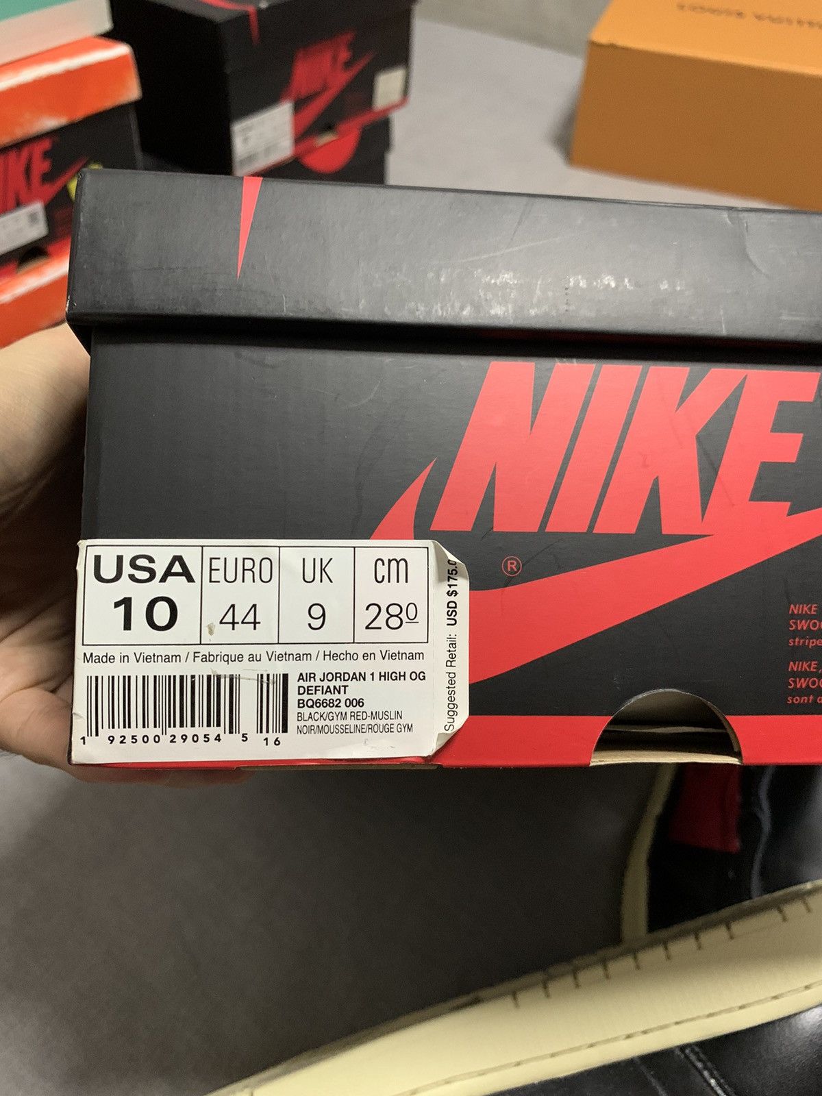 Nike Air Jordan 1 High OG Defiant Size 10 Size US 10 / EU 43 - 8 Thumbnail