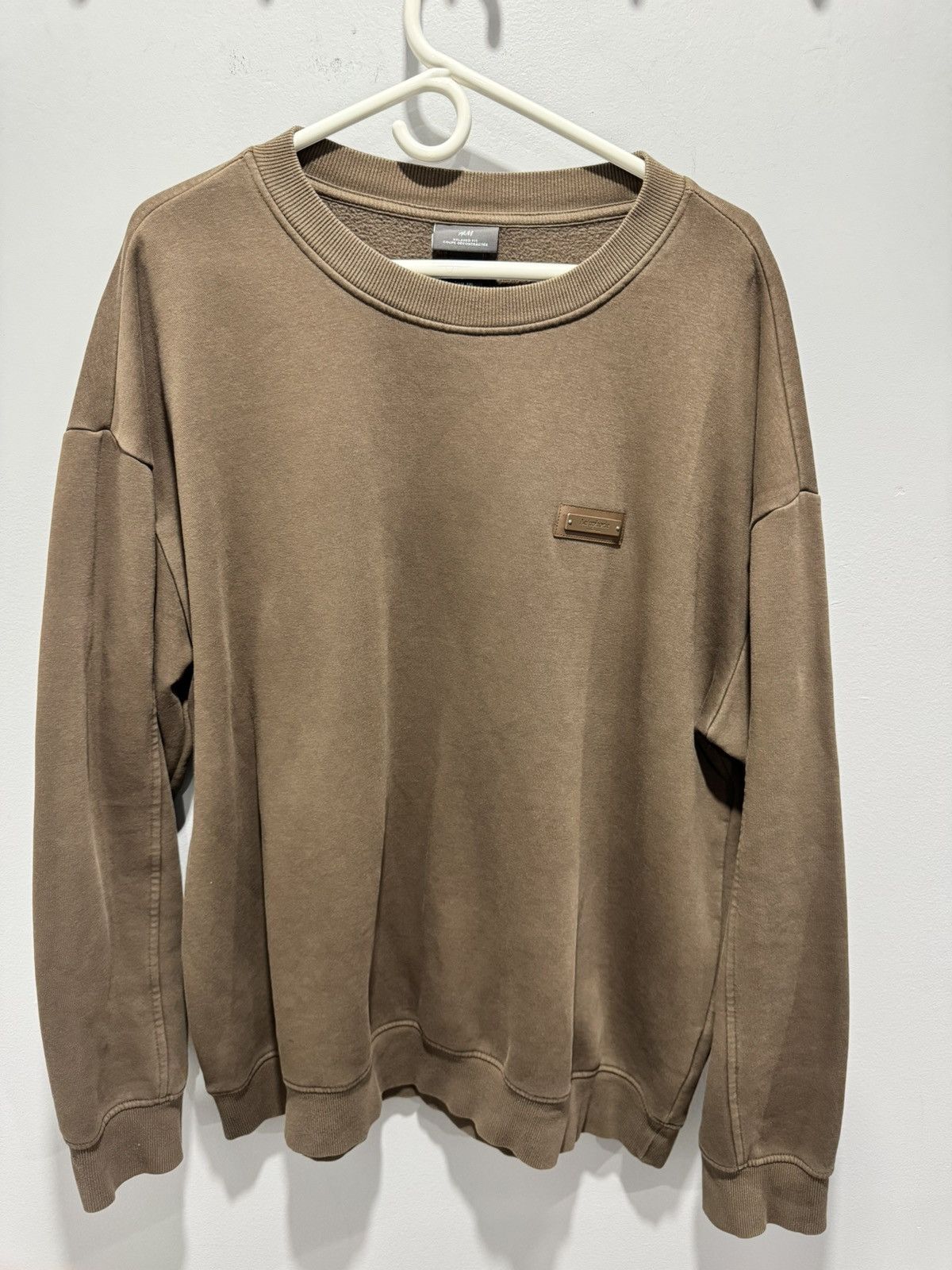 H&M H&M Mens Brown Long Sleeve Relaxed Fit Sweatshirt Size XXL Size US XXL / EU 58 / 5 - 1 Thumbnail