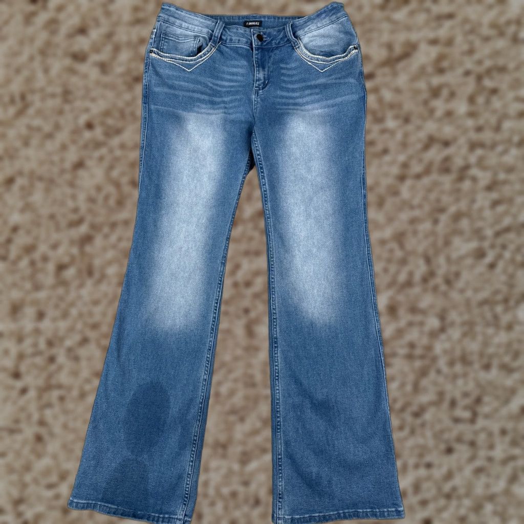 Old Navy Flamin Gals Jeans Old Navy Womens Jeans Bootcut 30x31 Blue Denim Mid Rise Cotton Blend 5-Pocket Zipper Button Stretch Regular Vintage No Size 30" / US 8 / IT 44 - 1 Thumbnail