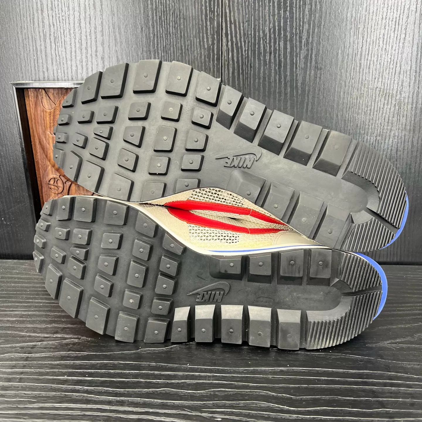 Nike sacai vaporwaffle gray white 44 Mint Size US 11 / EU 44 - 8 Thumbnail