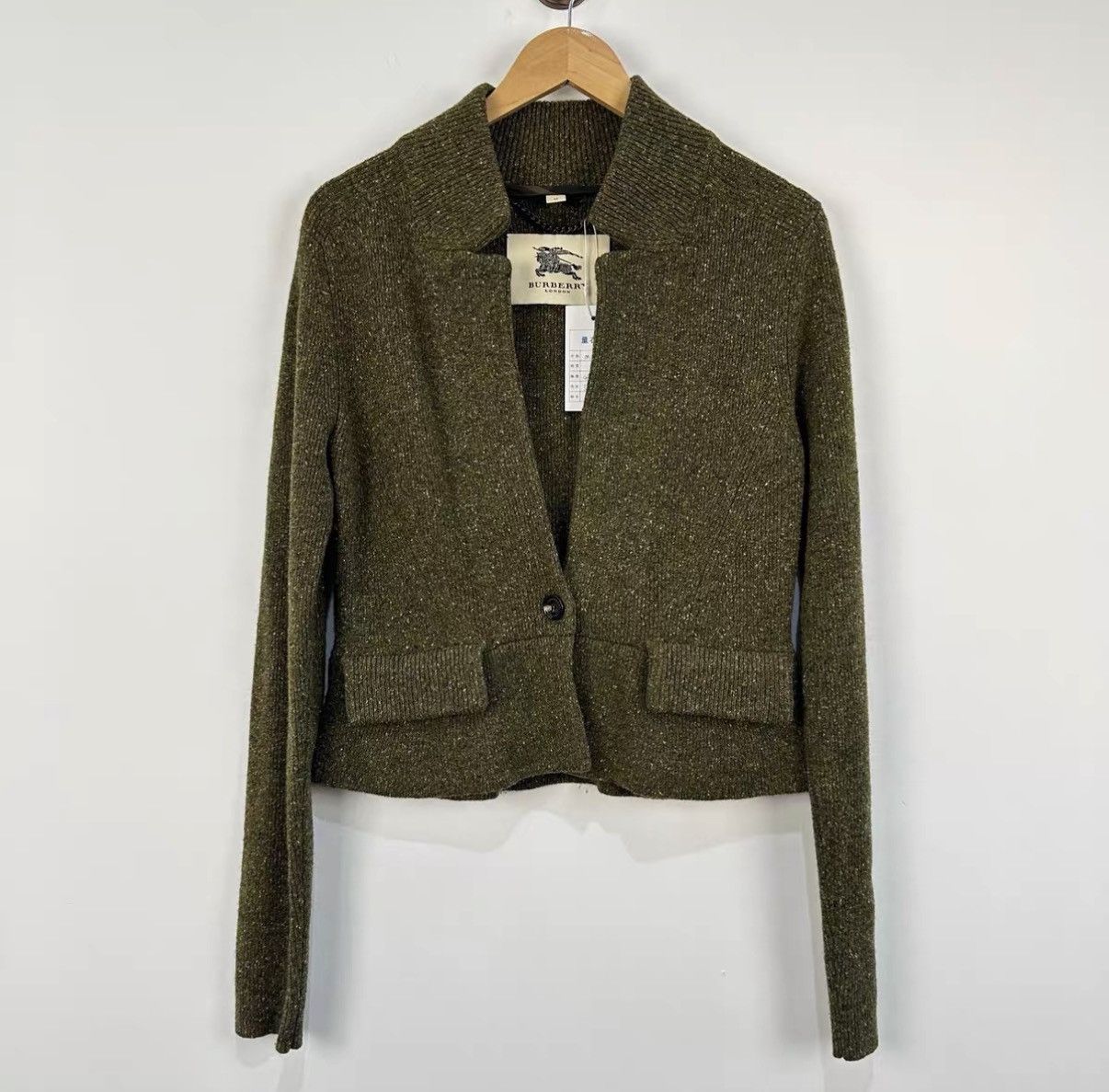 Burberry Burberry Wool Single-breasted Short Knit Jacket J42 Size M / US 6-8 / IT 42-44 - 1 Thumbnail