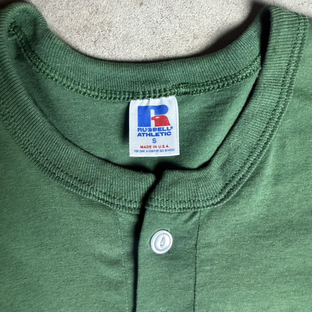 Russell Athletic Russell Athletic “Athletics” Graphic Henley Tee Size US S / EU 44-46 / 1 - 4 Thumbnail