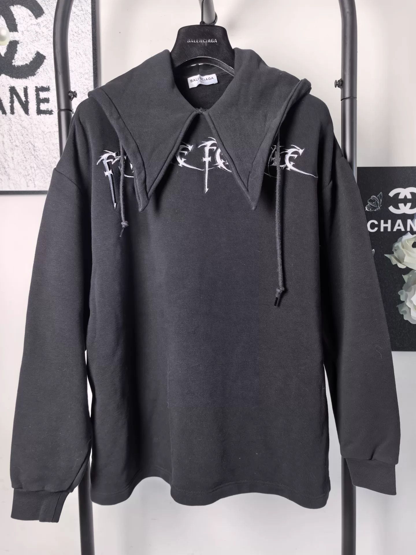 Balenciaga Balenciaga Black Hooded Sweatshirt with Collar Size US M / EU 48-50 / 2 - 1 Thumbnail