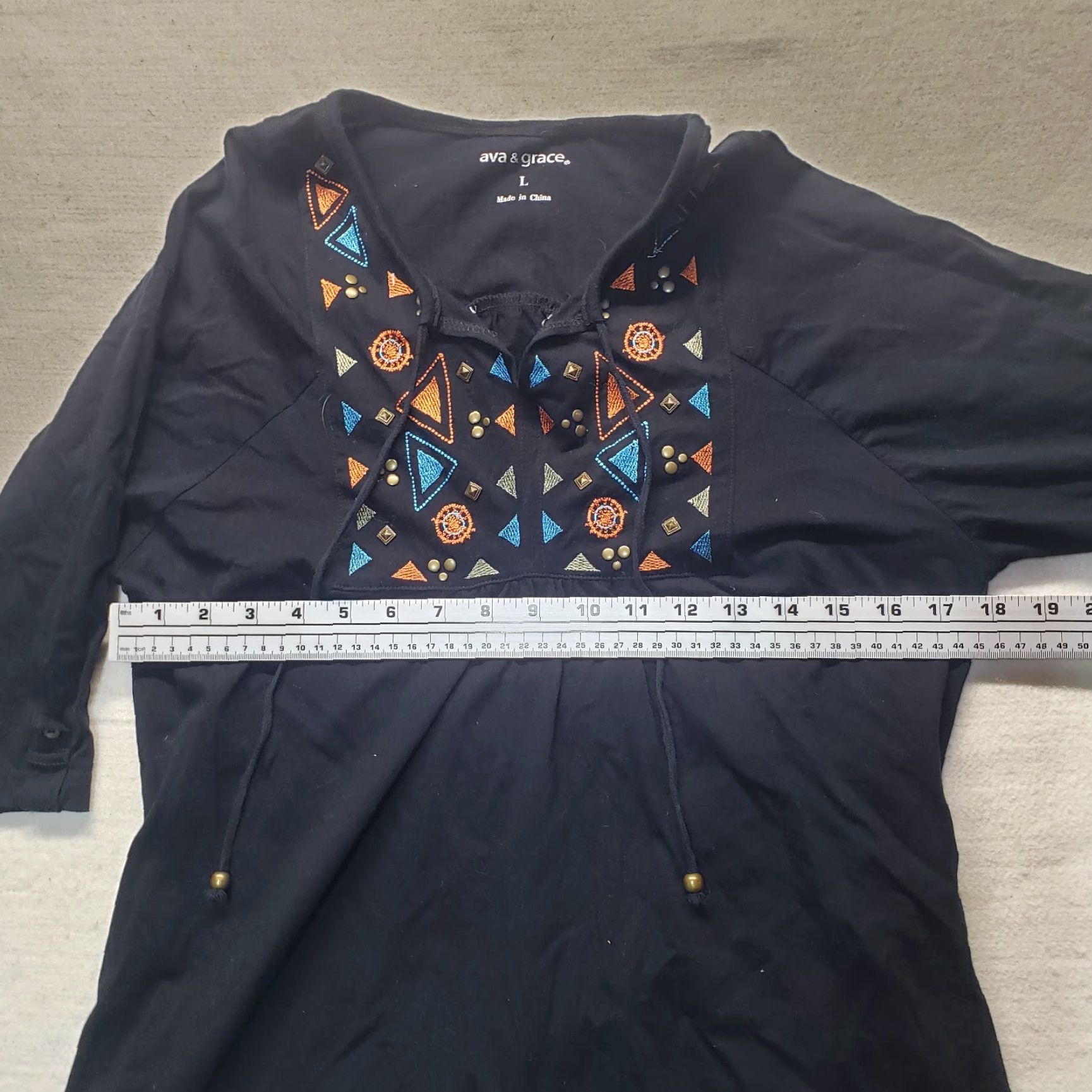 Vintage VINTAGE Ava & Grace Black Backless Embroidered Blouse Women's Size L Casual 100% Cotton Retro Size L / US 10 / IT 46 - 4 Thumbnail