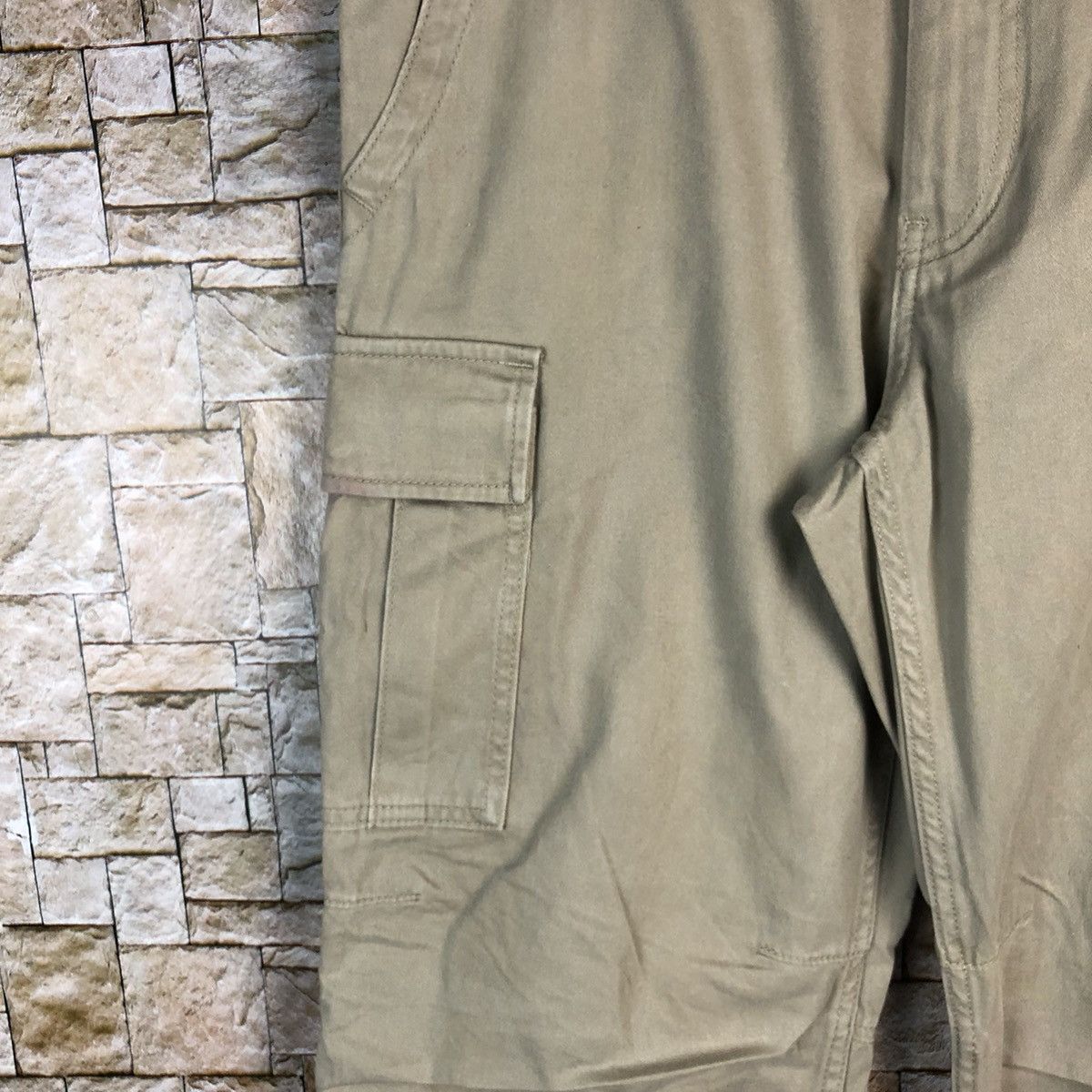 Japanese Brand Uniqlo Cream Cargo Multipocket Pants #A636 Size US 33 - 10 Thumbnail