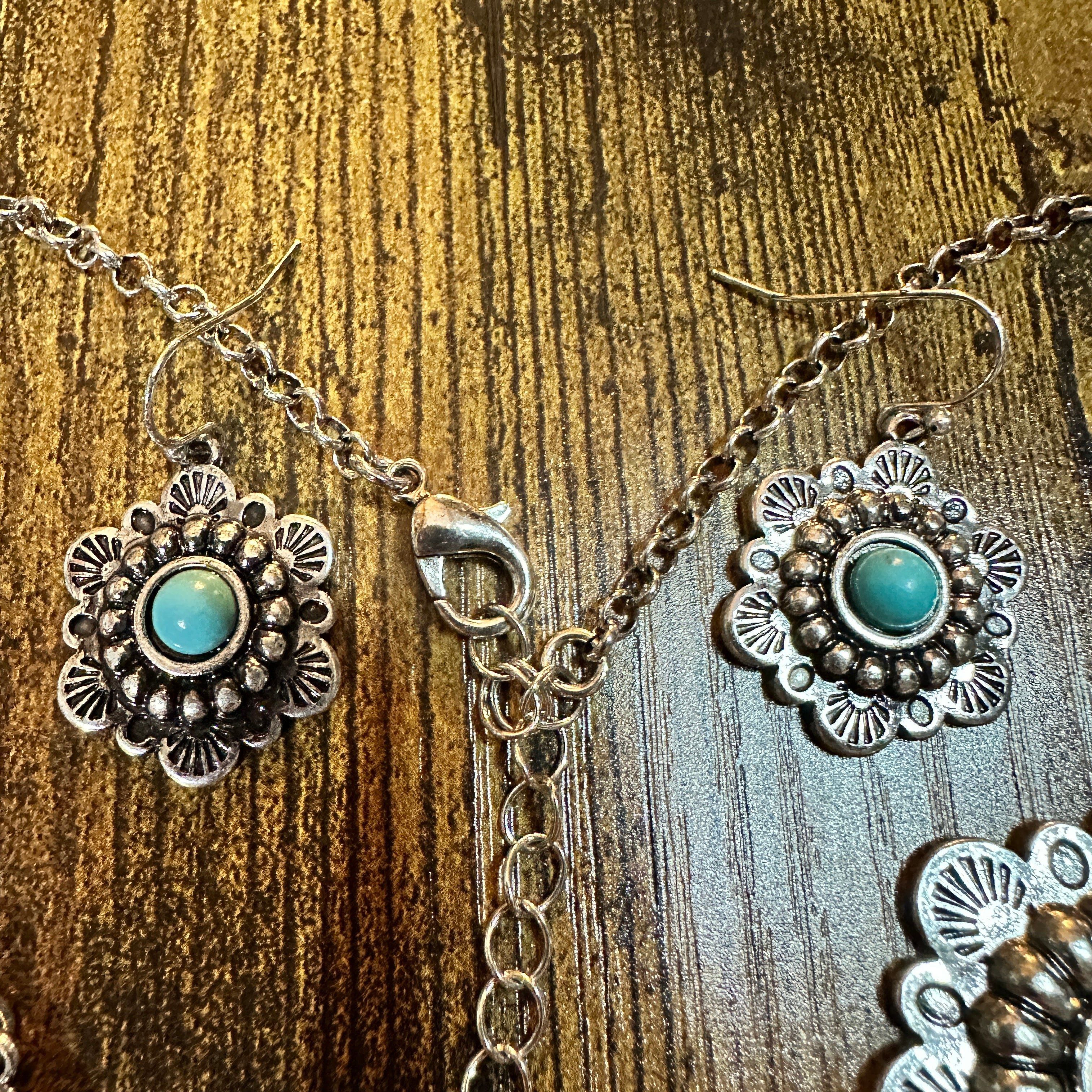Other Boho Handmade Turquoise Floral Necklace and Earring Set Size ONE SIZE - 3 Thumbnail