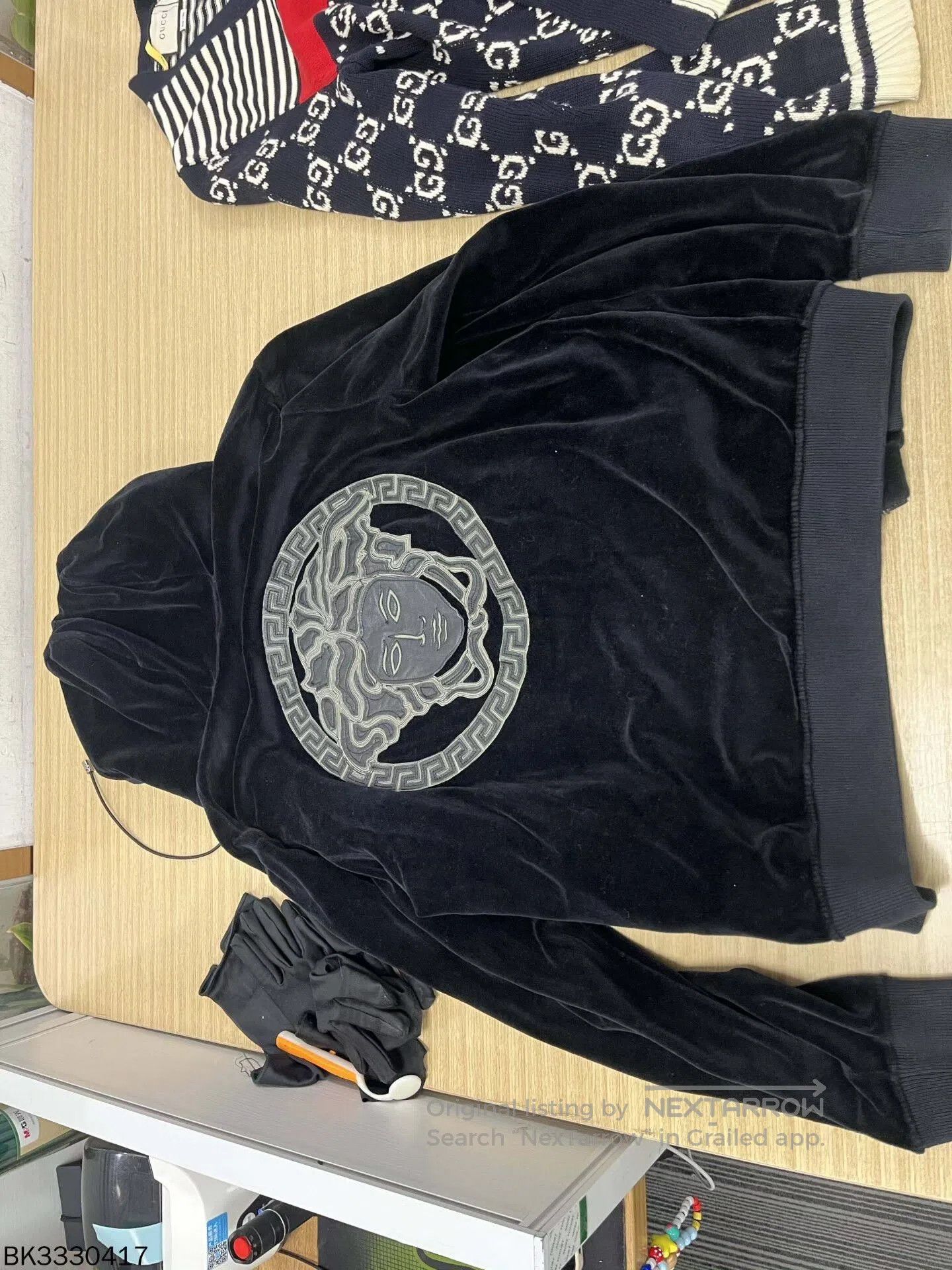 Versace versace corduroy hooded jacket size S. Size US S / EU 44-46 / 1 - 3 Thumbnail