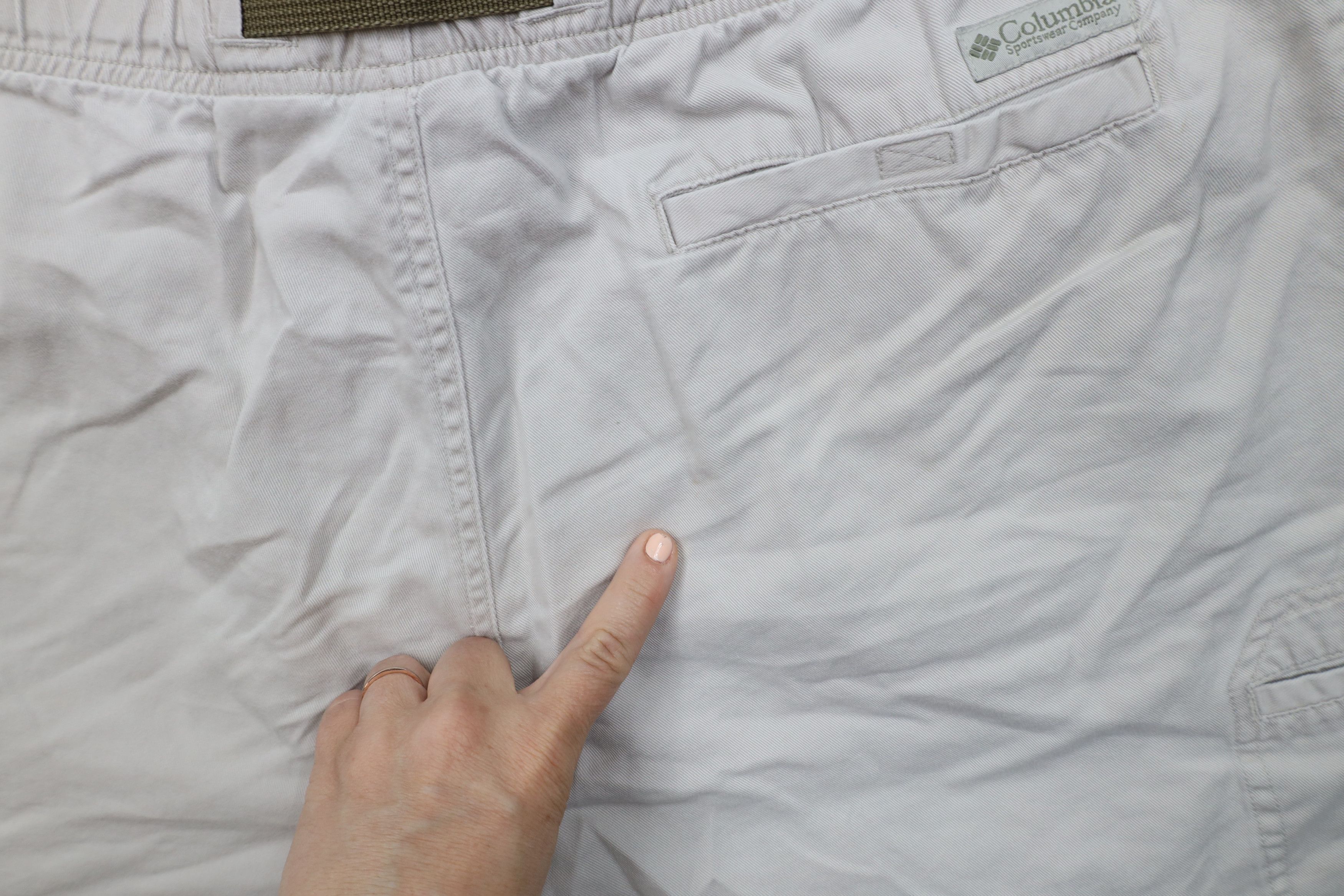 Columbia × Vintage Vintage 90s Columbia Belted Above Knee Shorts Beige Cotton Size US 36 / EU 52 - 14 Thumbnail
