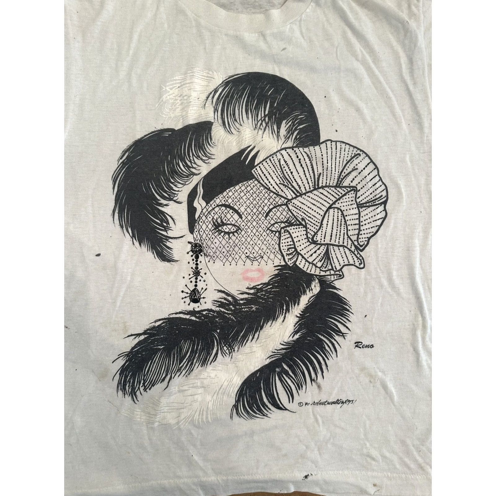 Vintage VINTAGE Destination T-shirt L Women White Feathers Art Distressed Reno, NV L Mens Womens Boys Girls Size L / US 10 / IT 46 - 2 Thumbnail