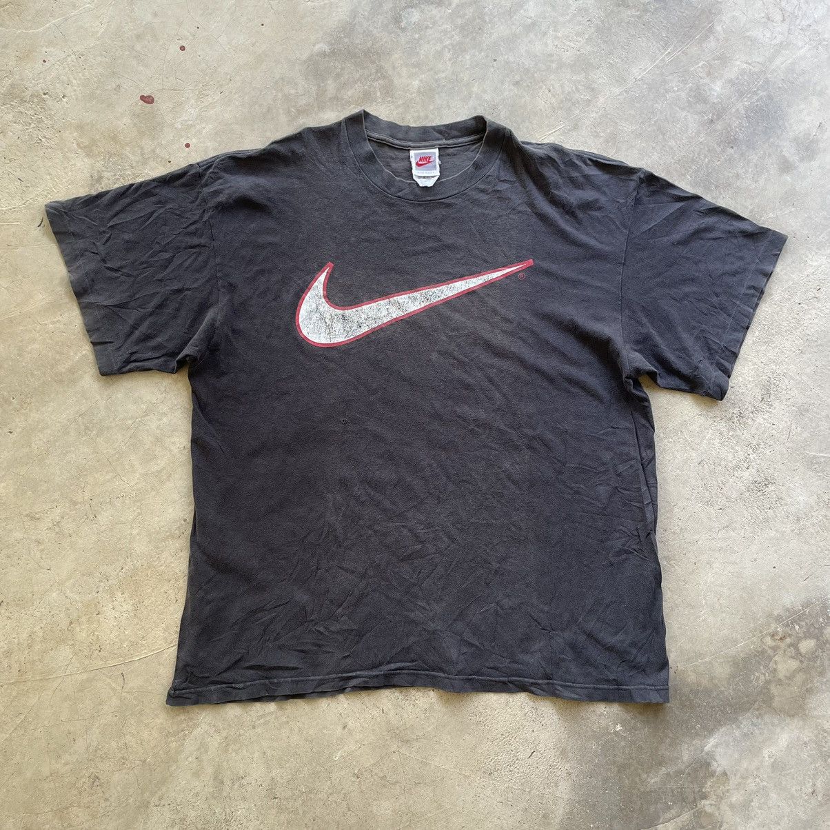 Nike Vintage Nike tee big logo rare size XL Size US XL / EU 56 / 4 - 3 Thumbnail