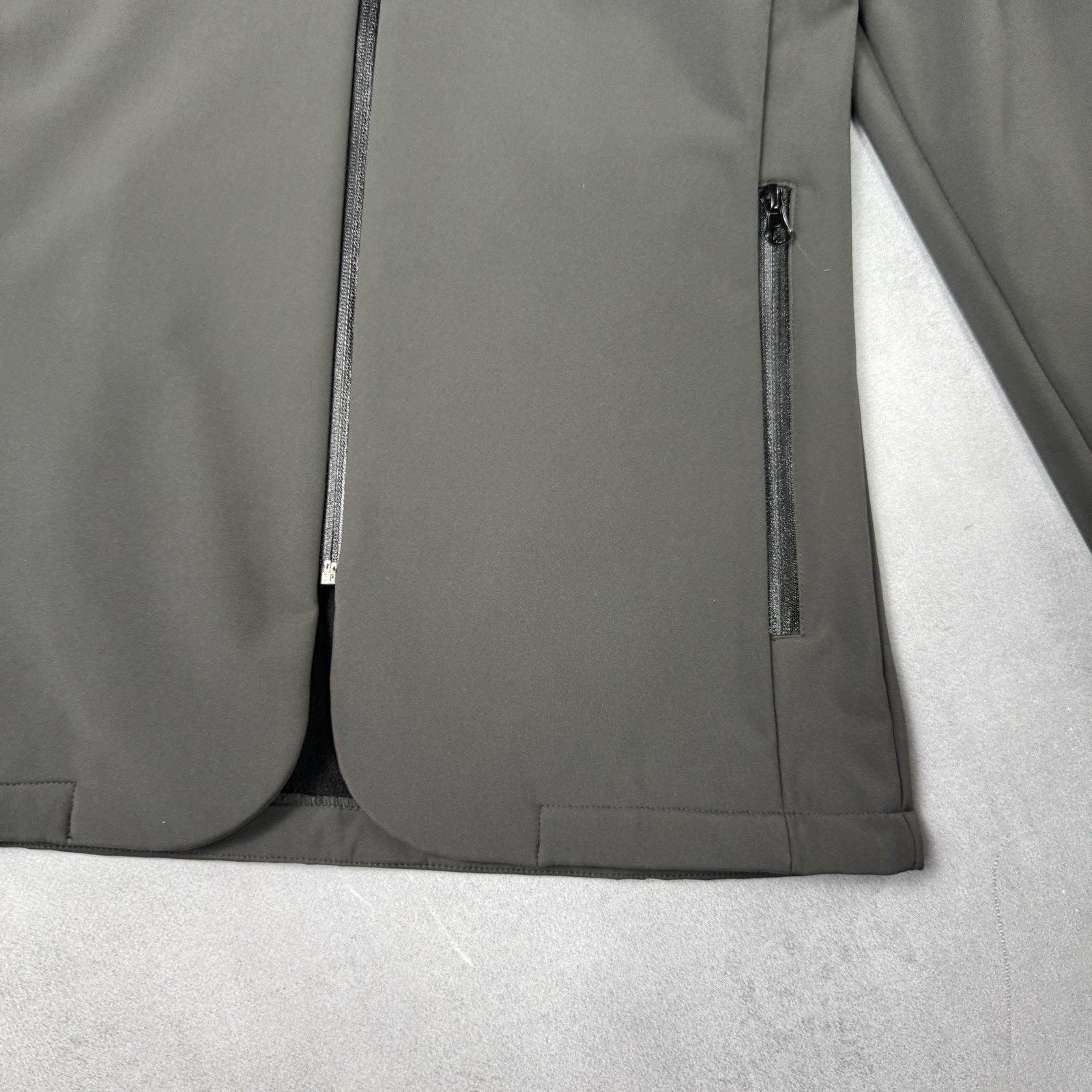 Mercedes-Benz Hugo Boss Mercedes-AMG Petronas F1 Team Softshell Jacket S Size US S / EU 44-46 / 1 - 7 Thumbnail