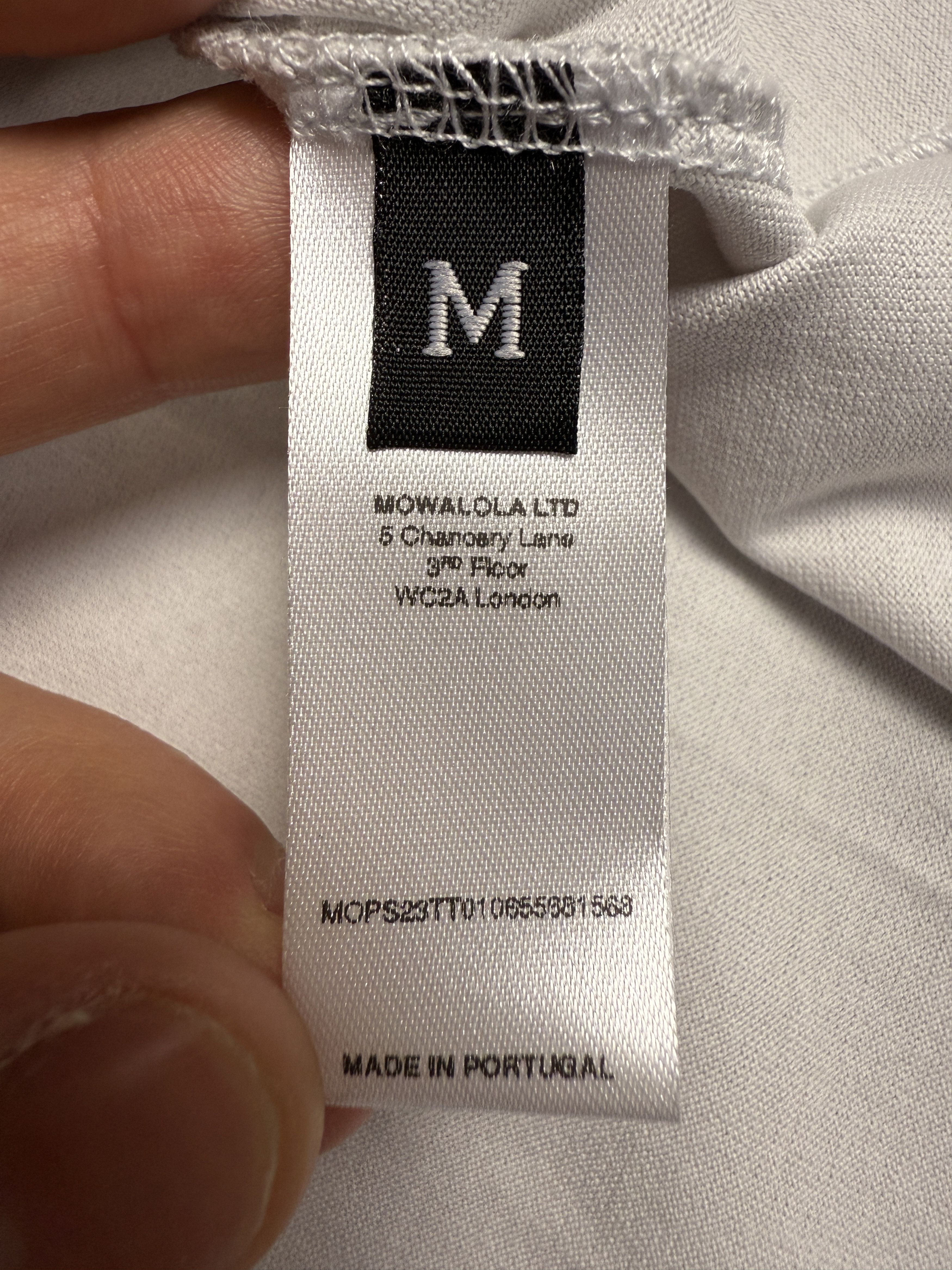 Mowalola $200 Mowalola LS 'Am I' T-Shirt Size US M / EU 48-50 / 2 - 11 Thumbnail
