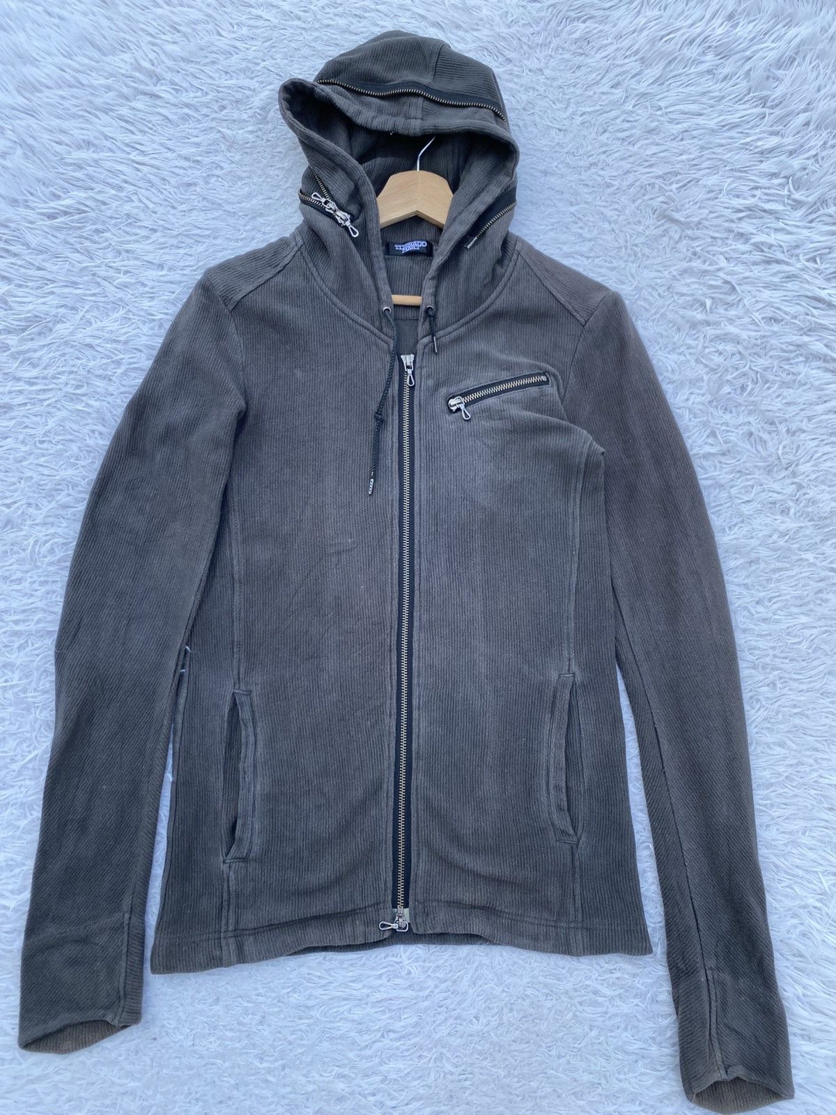 Tornado Mart Tornado Mart Japanese Brand Zippered Pocket Sweater Hoodie Size US S / EU 44-46 / 1 - 4 Thumbnail