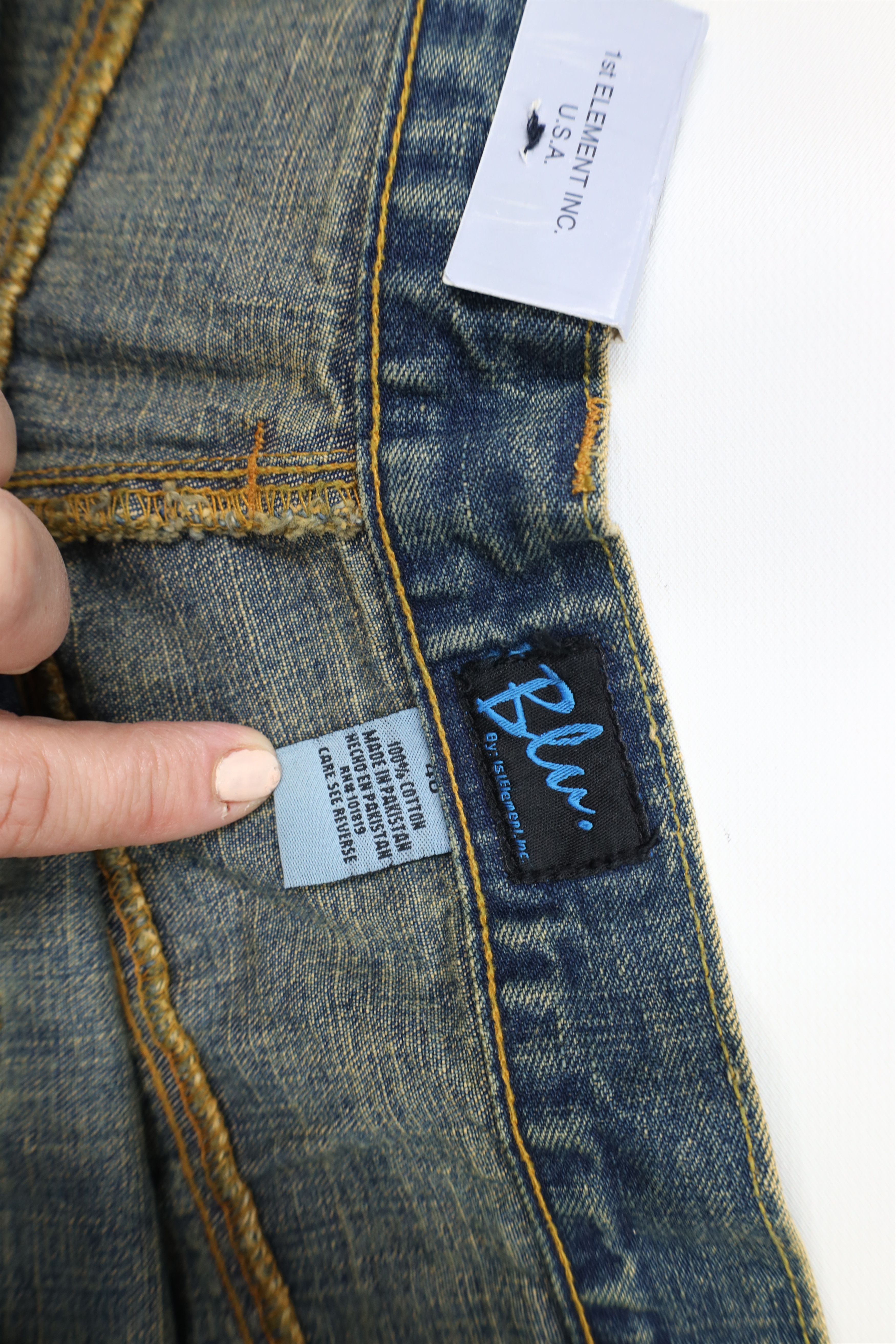 Vintage Deadstock Vintage 90s Y2K Streetwear Denim Jean Shorts Blue Size US 36 / EU 52 - 8 Thumbnail